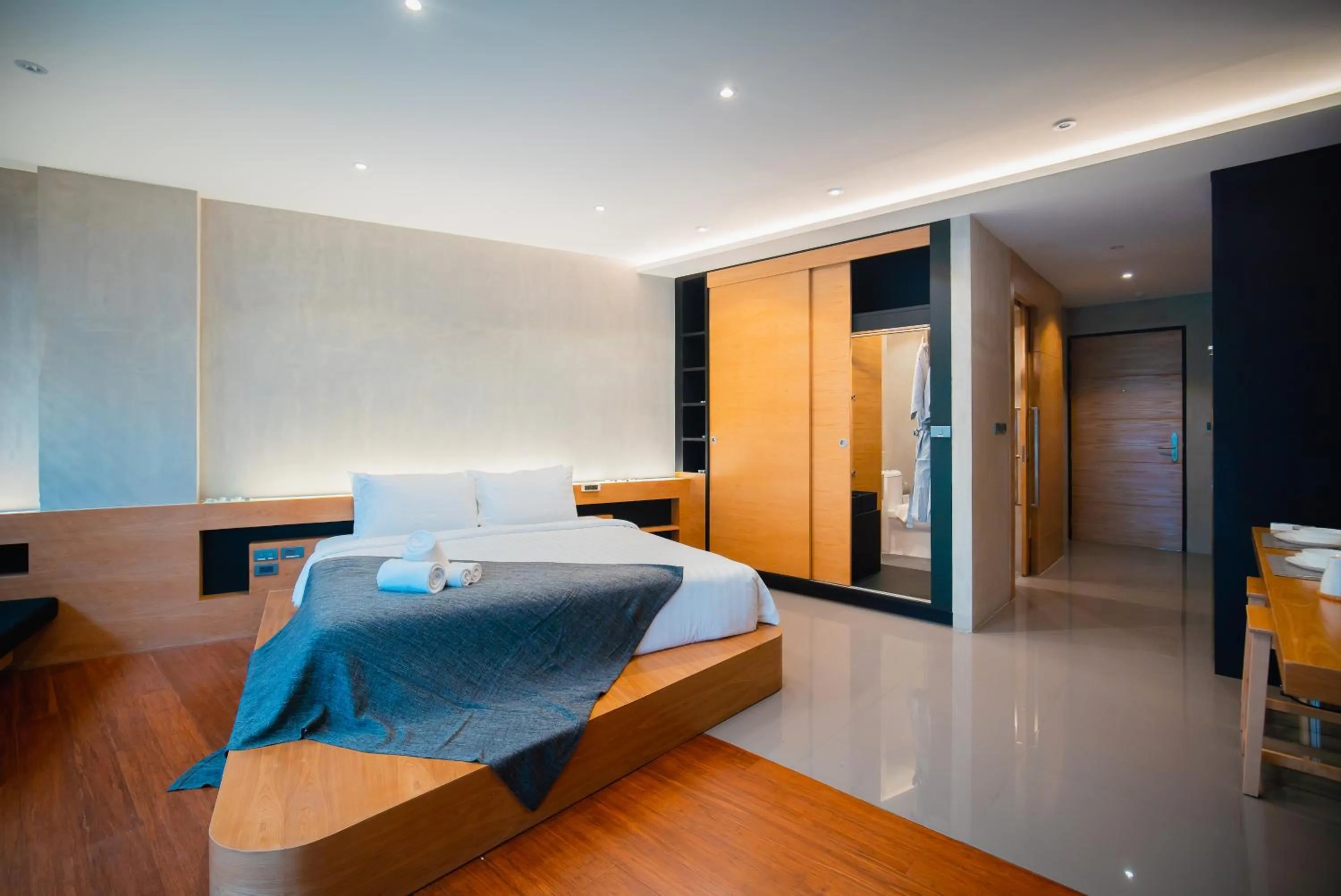 Grand Deluxe in The Woods Natural Park Resort Phuket