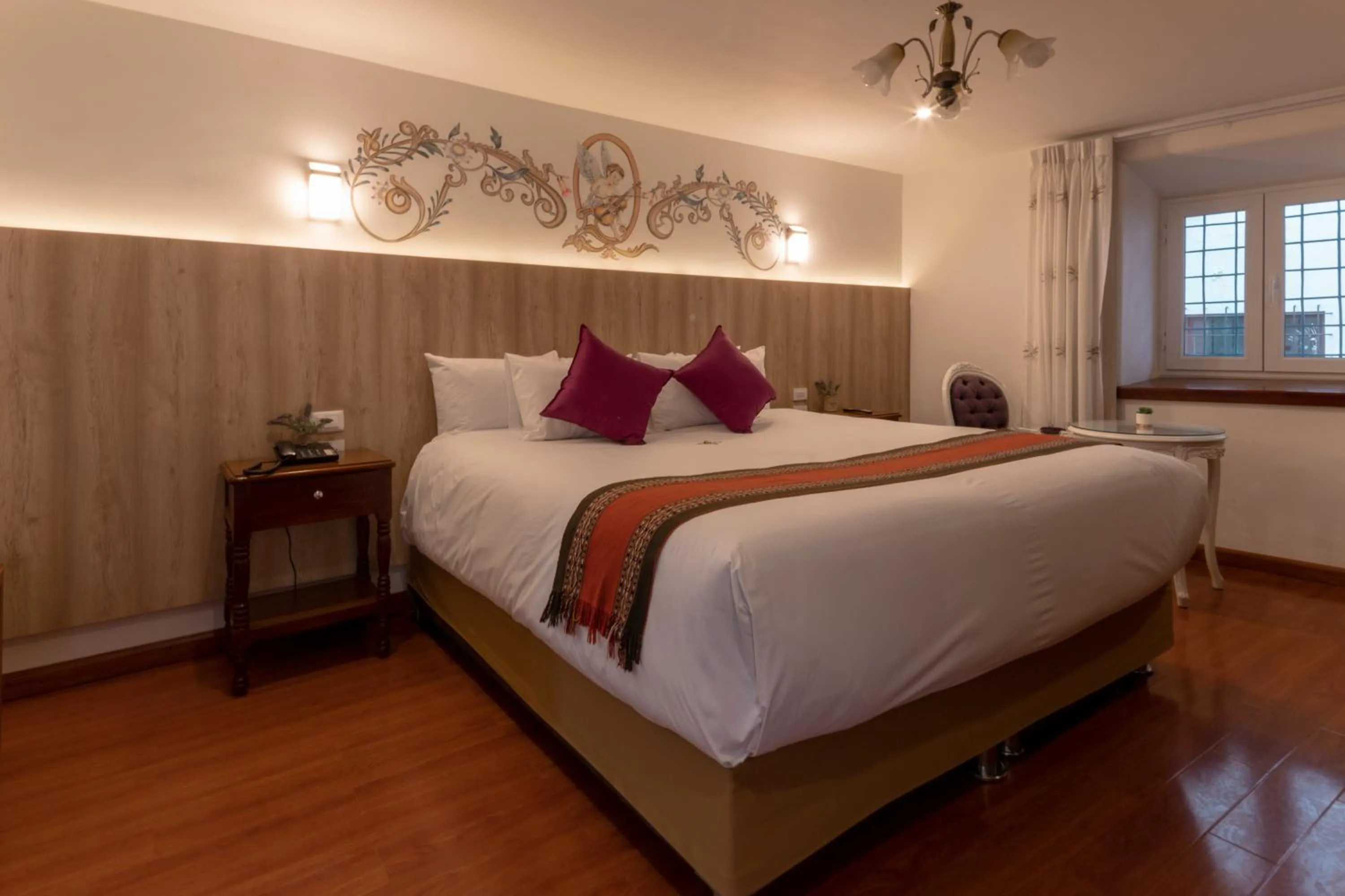 Junior Suite with Balcony in Hotel Rojas Inn