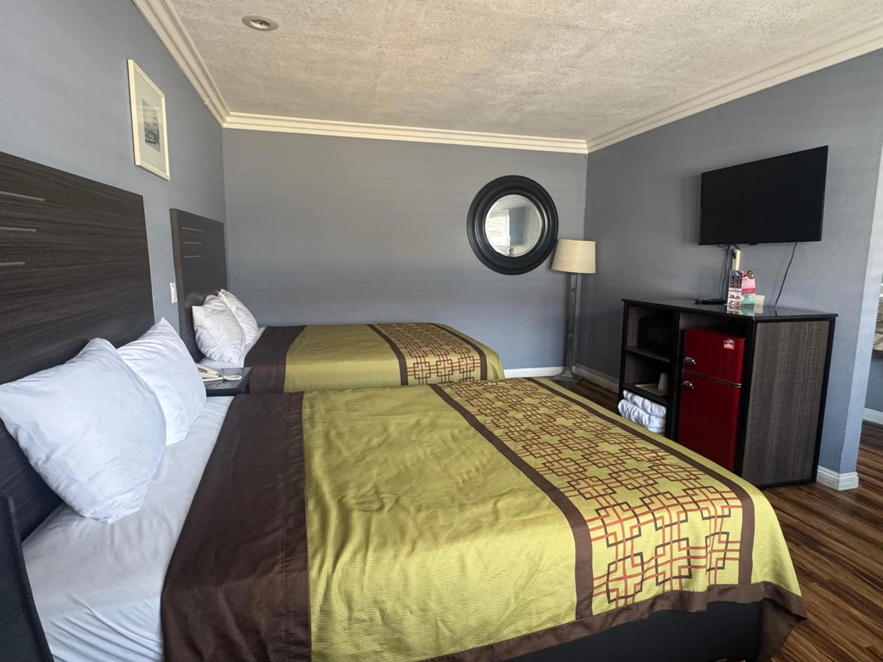 Queen Room with Two Queen Beds in Big A Motel
