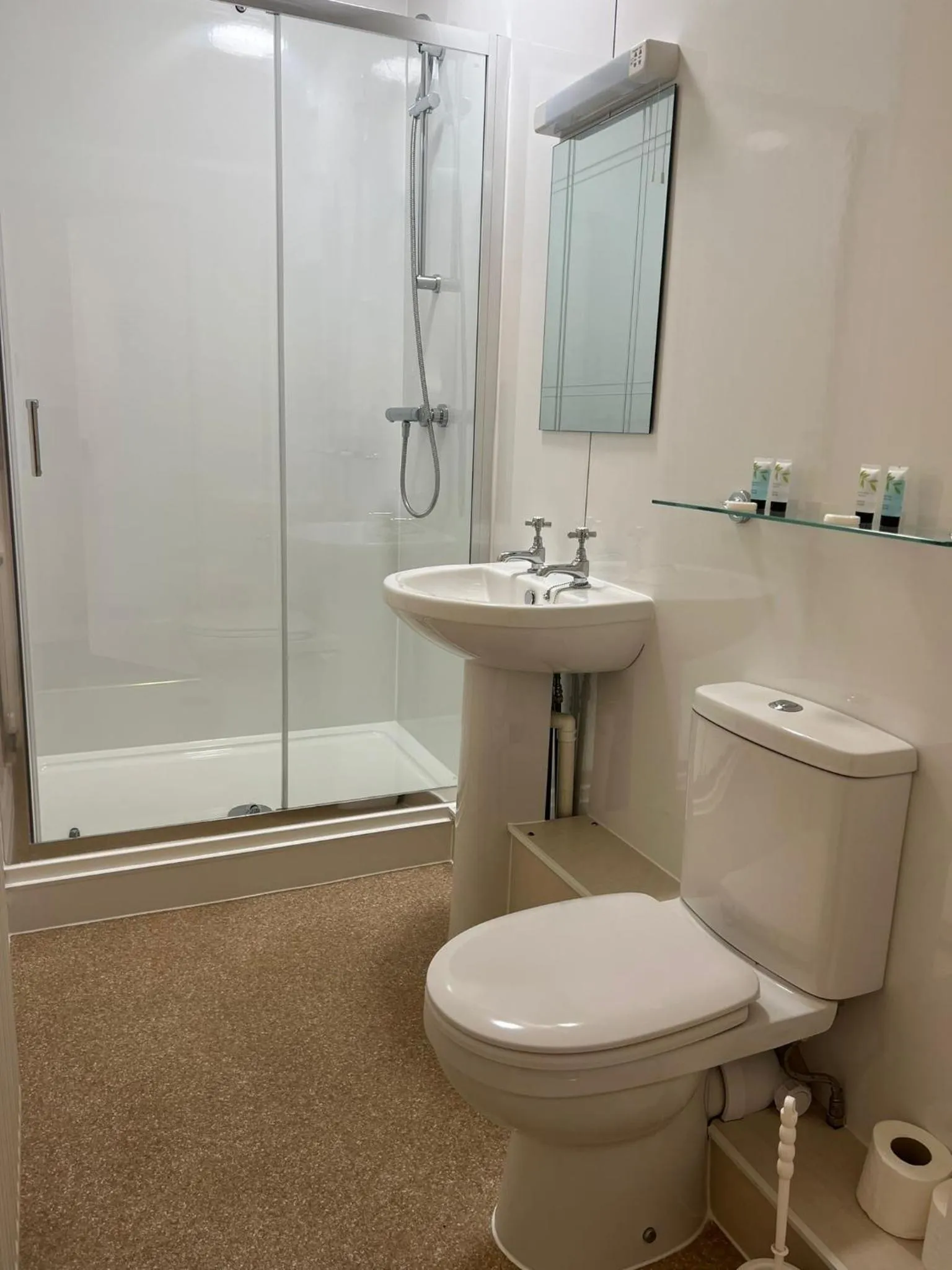 Standard Twin Room in Rothwell House Hotel