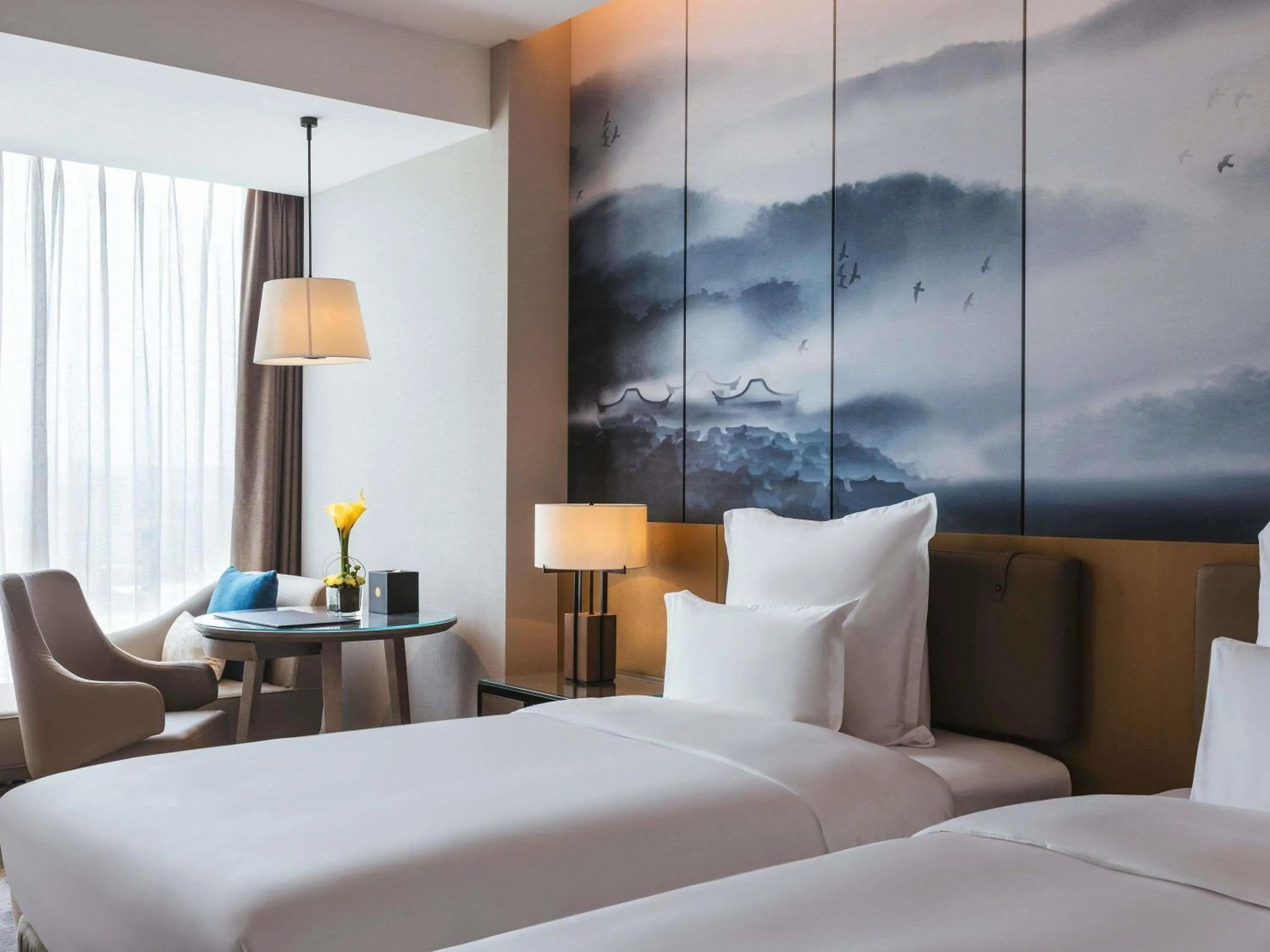 Superior Twin Room with City View in Pullman Fuzhou Tahoe