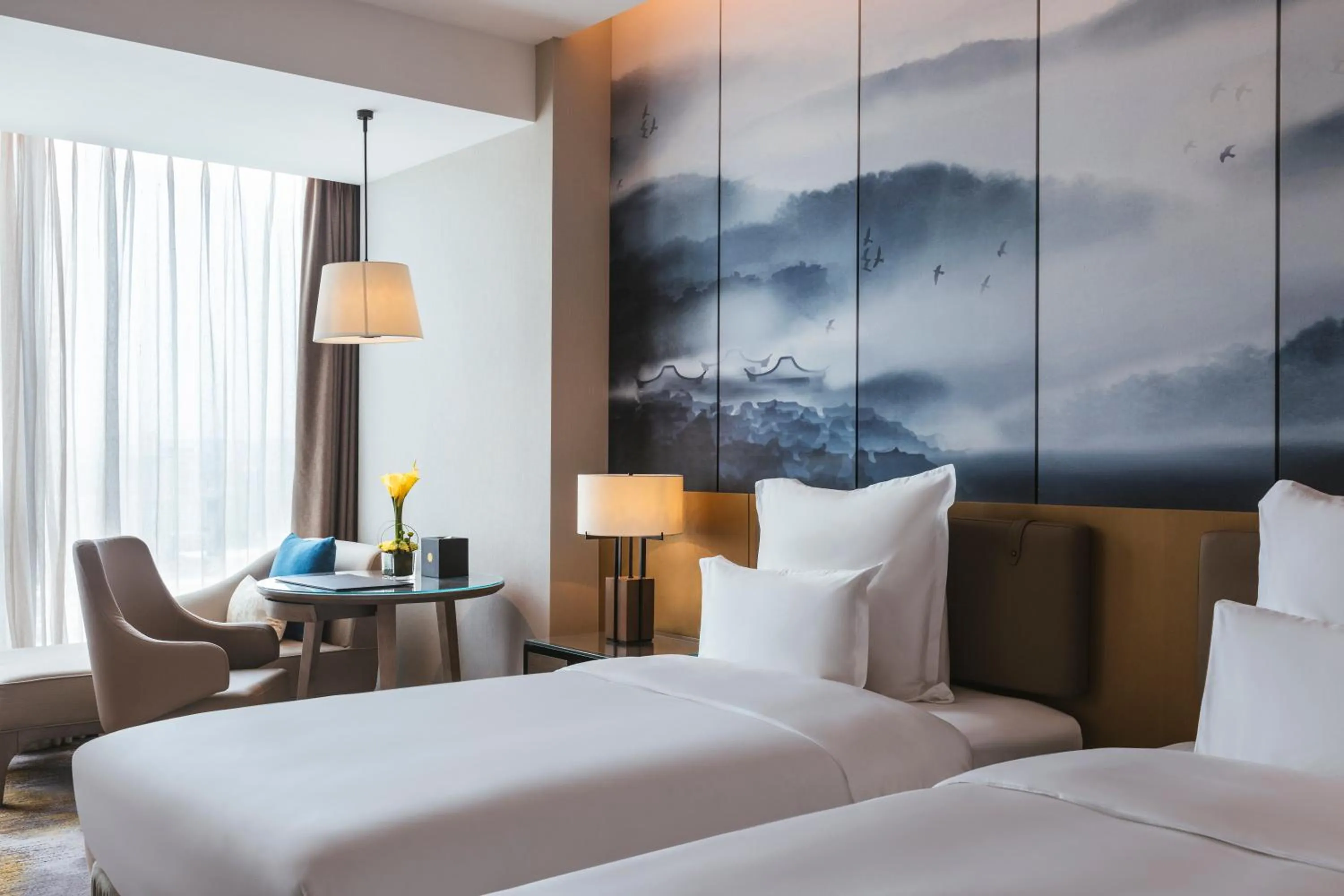 Superior Twin Room with City View in Pullman Fuzhou Tahoe