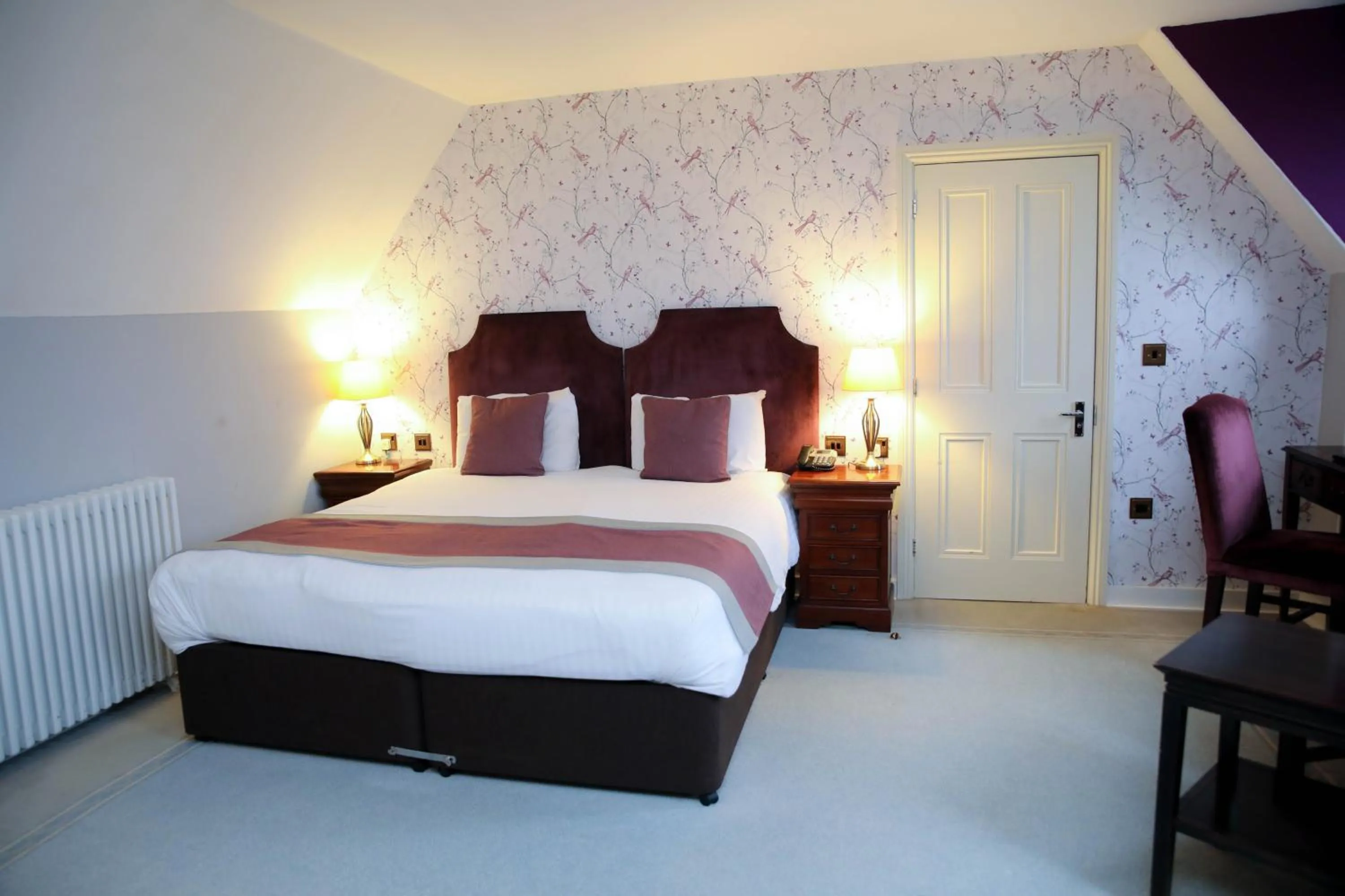 Manor House Traditional Double Room in Shendish Manor Hotel & Golf Course