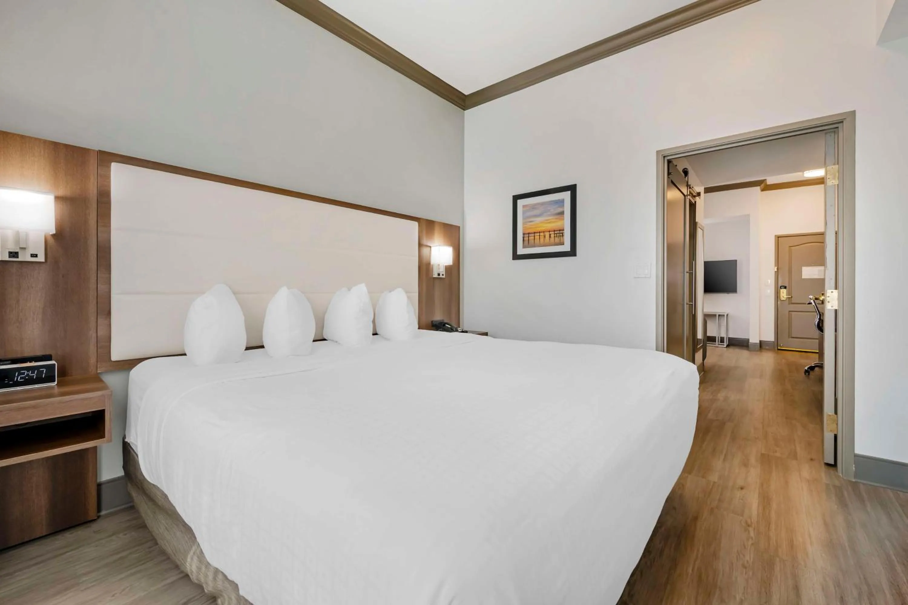 King Suite with Sofa Bed - Non-Smoking in Best Western Plus First Coast Inn and Suites