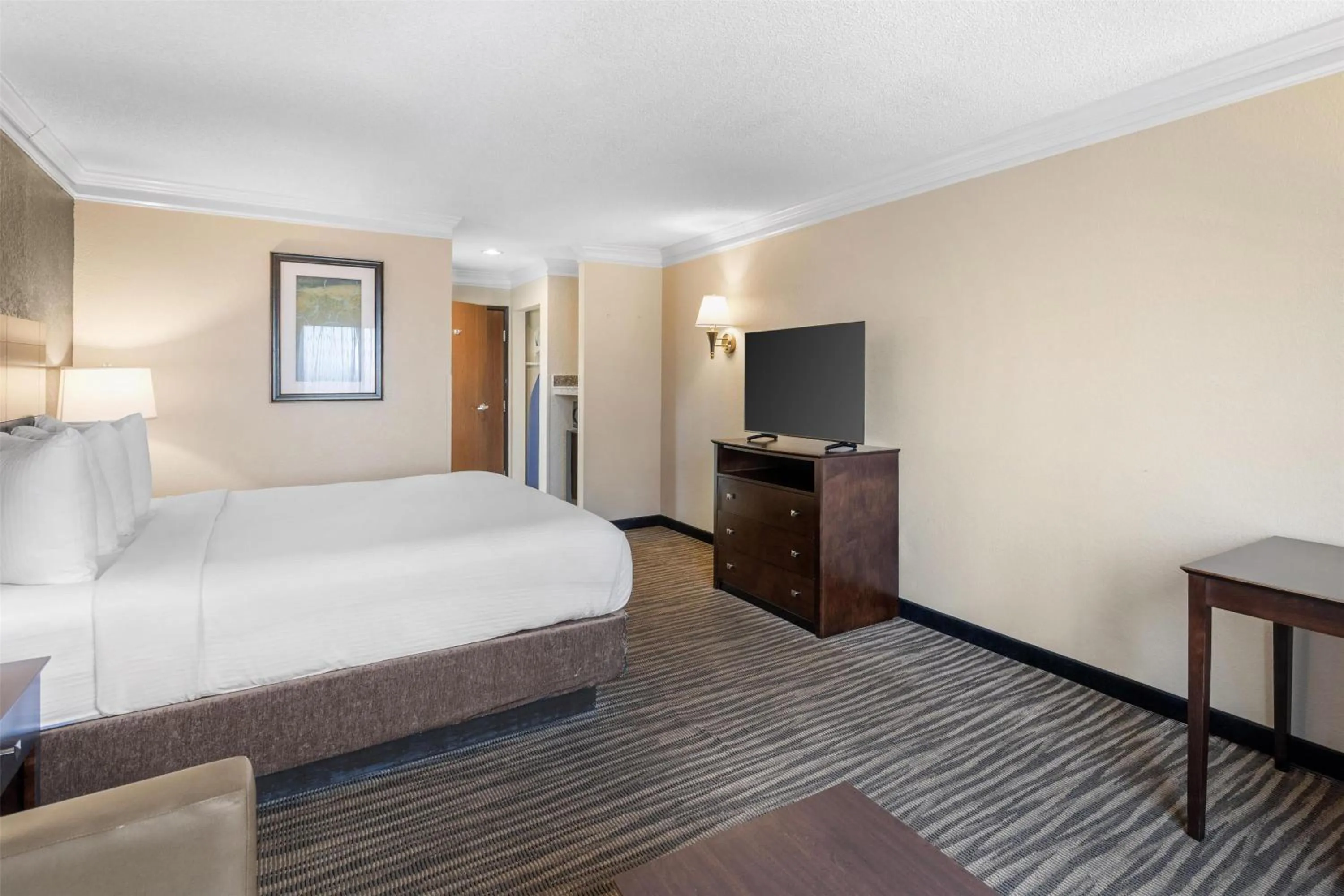 King Room - Non-Smoking in Best Western Augusta West