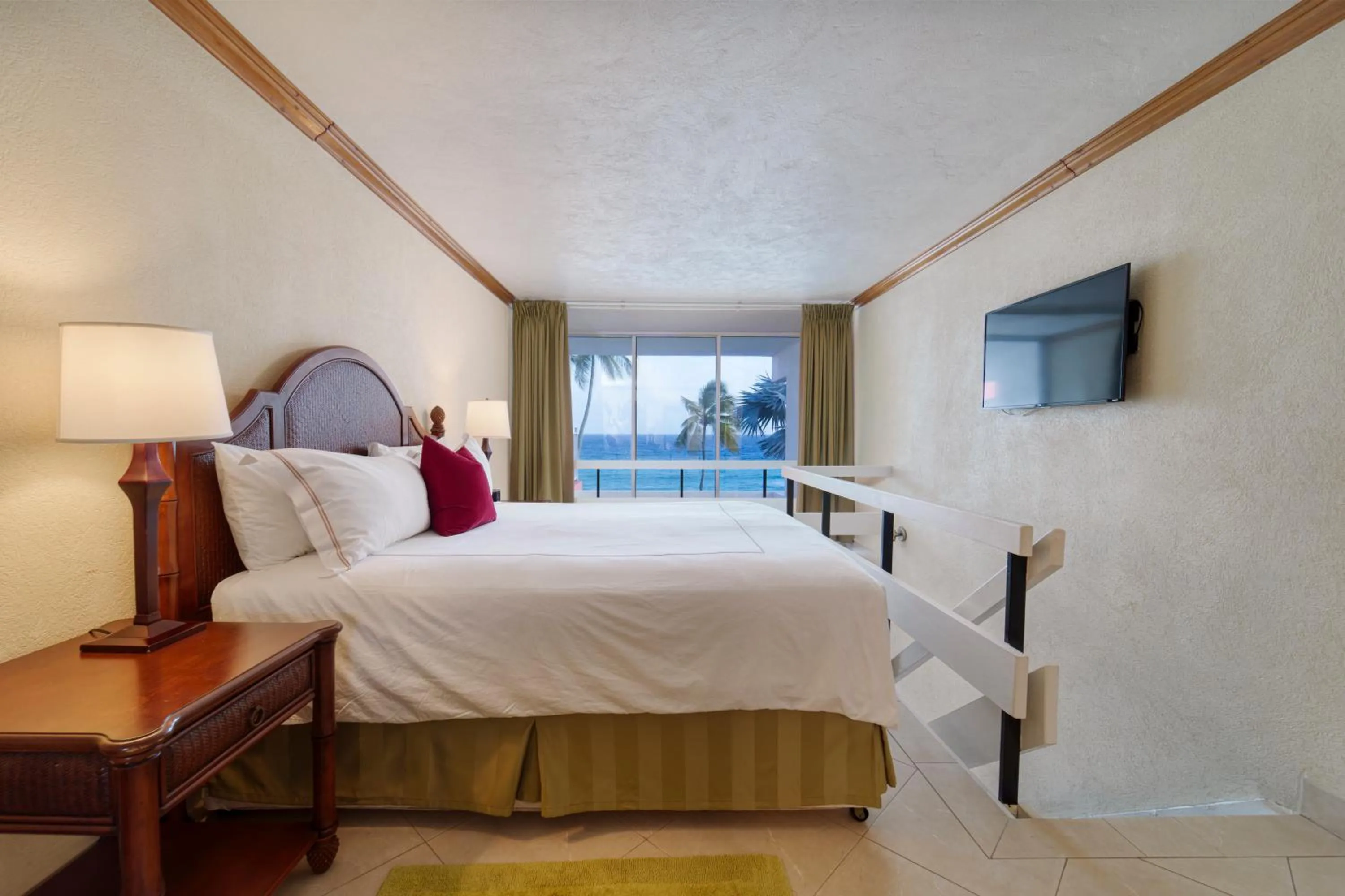 Suite - single occupancy in Southern Palms Beach Club