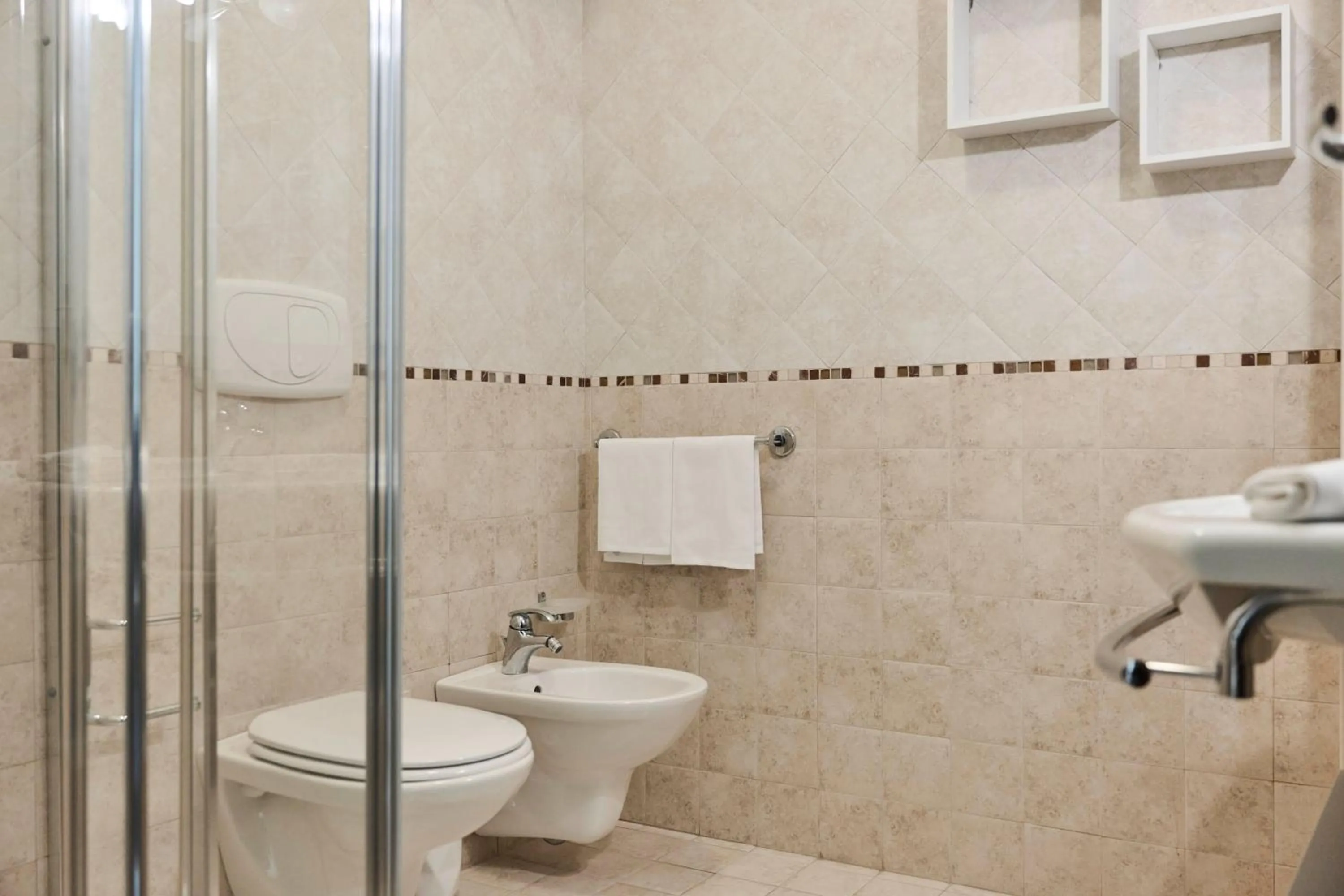 Triple Room with Garden View in Ticho's Greenblu Hotel