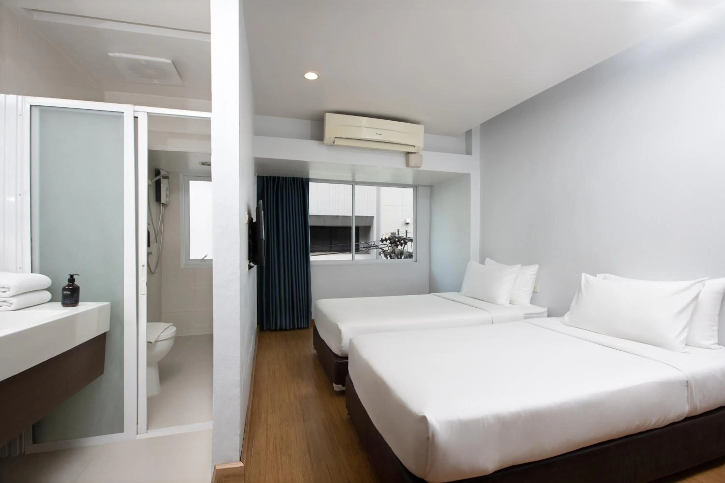 Standard Twin Room in Nantra Silom