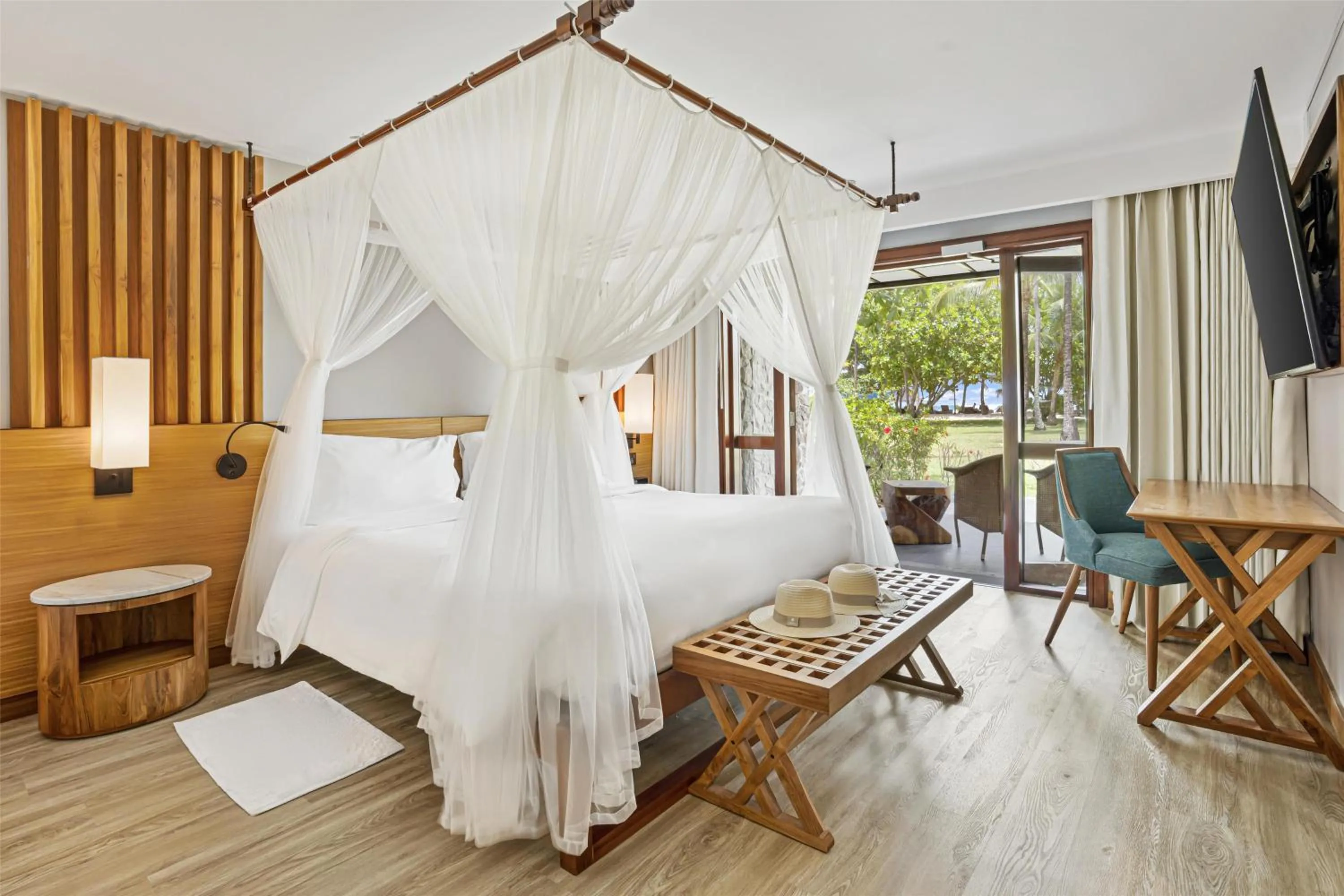 Deluxe Ocean View Suite in Kempinski Seychelles Resort