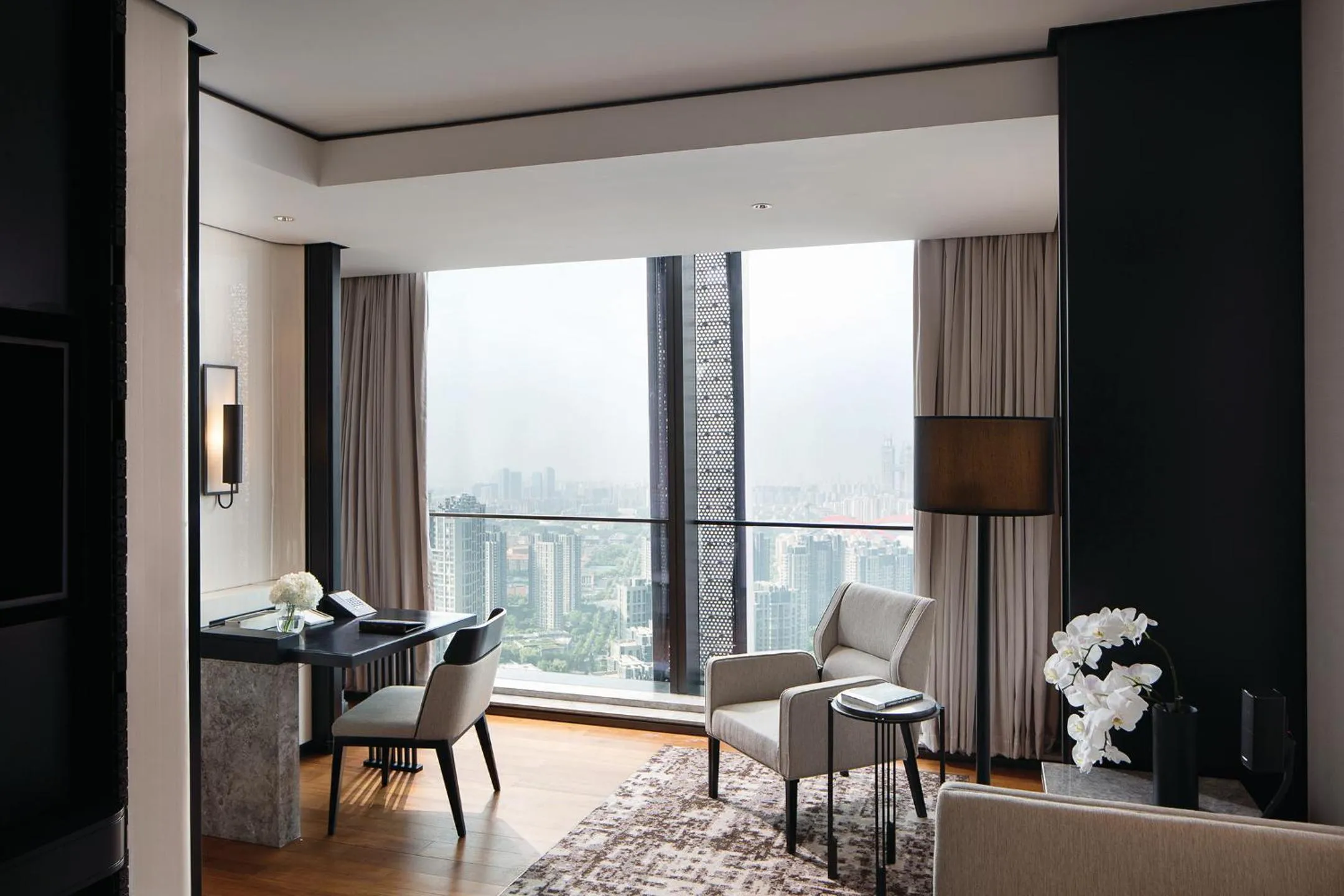 Deluxe Suite in Jumeirah Nanjing