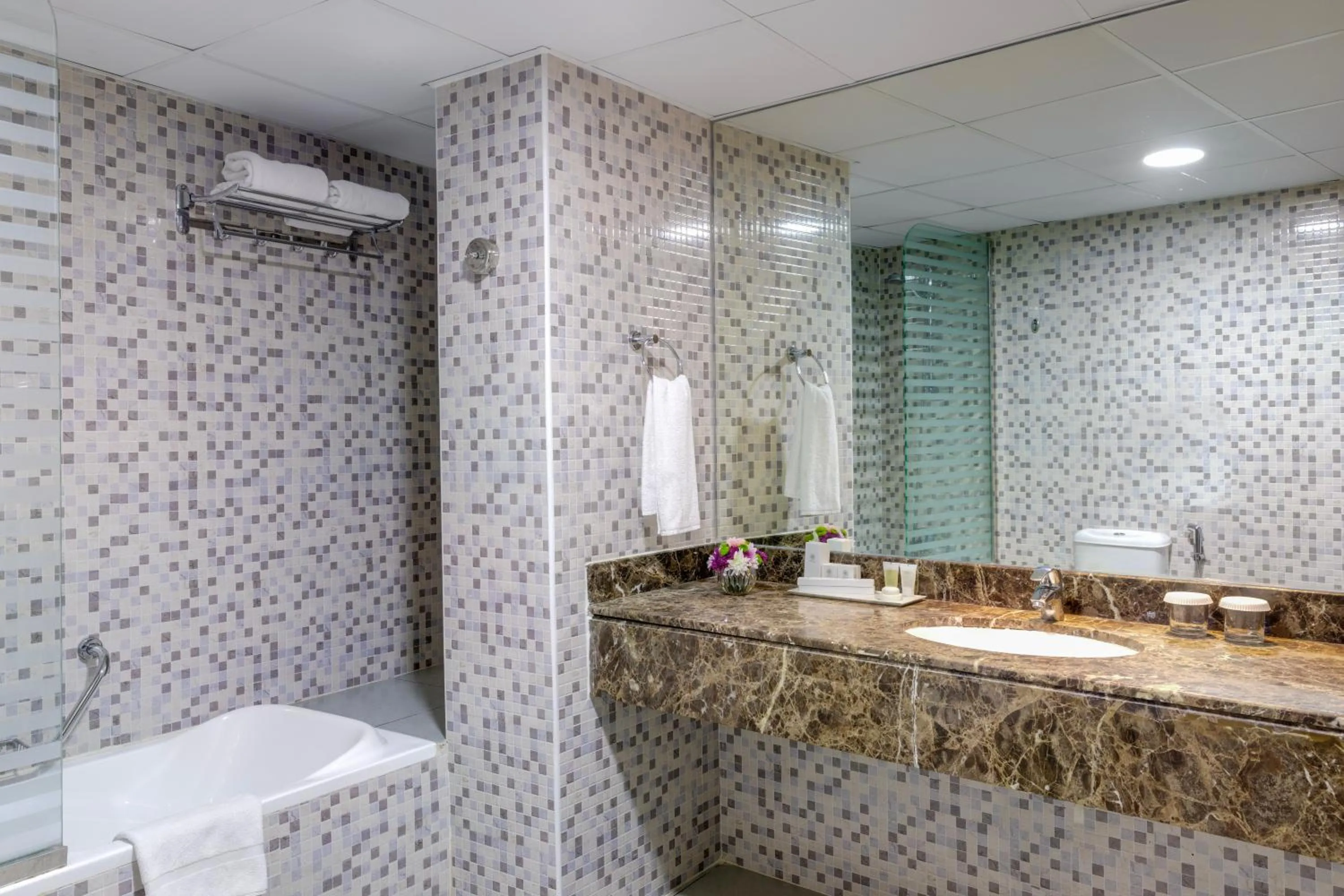 Deluxe Studio in Dream City Hotel Apartments LLC