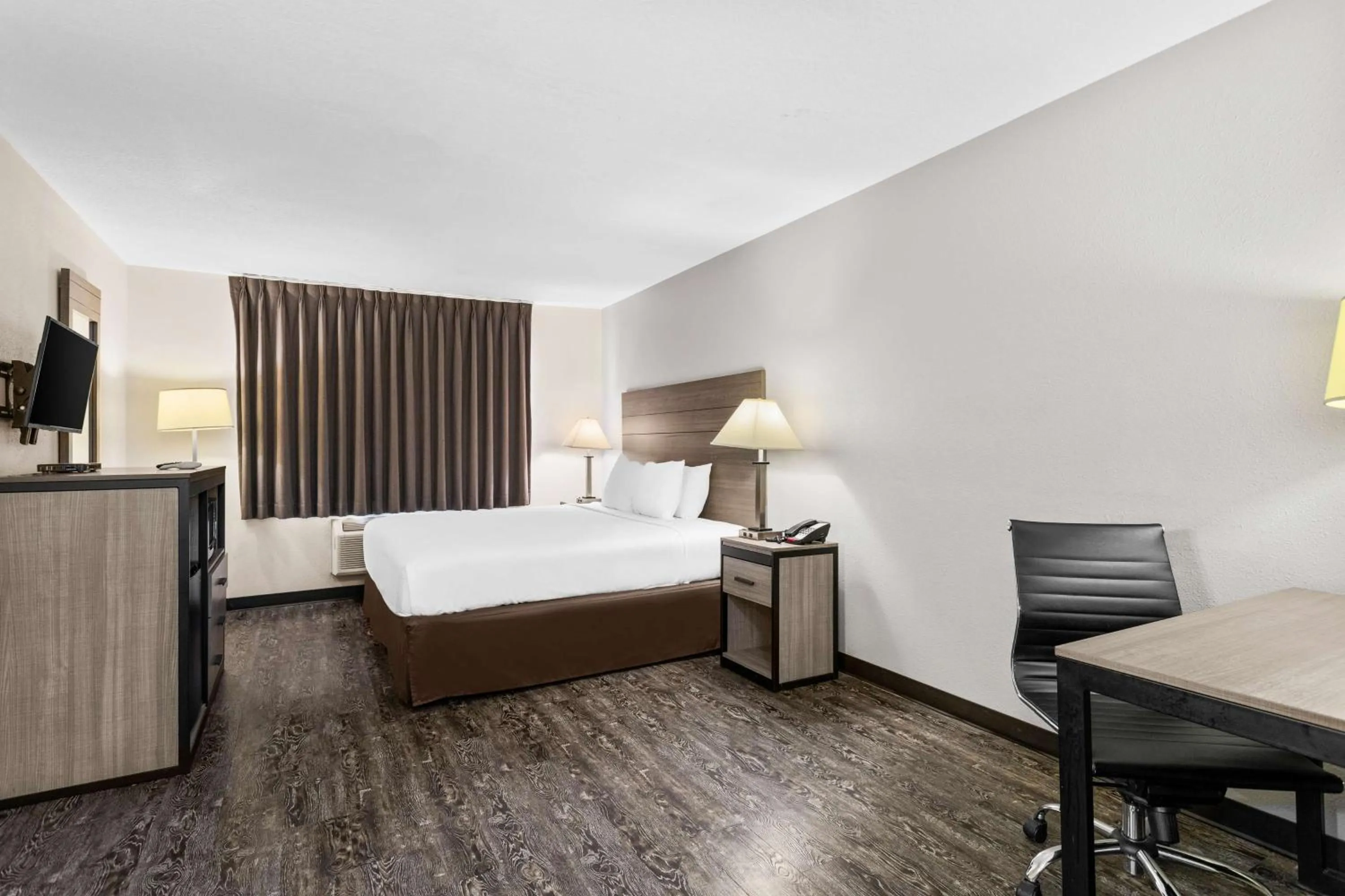 King Room in SureStay Hotel by Best Western Albuquerque Midtown