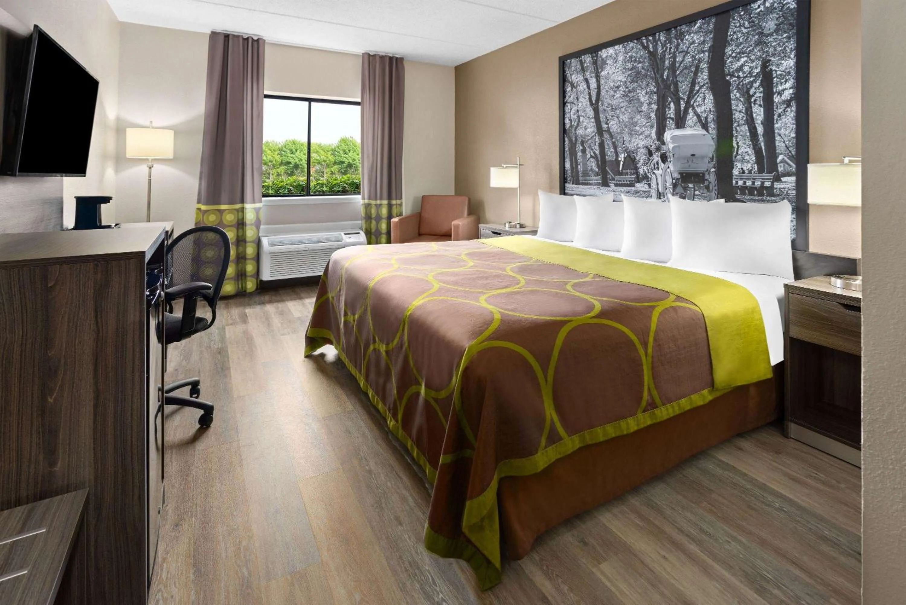 Deluxe King Room - Non-Smoking in Super 8 by Wyndham Henrietta/Rochester Area