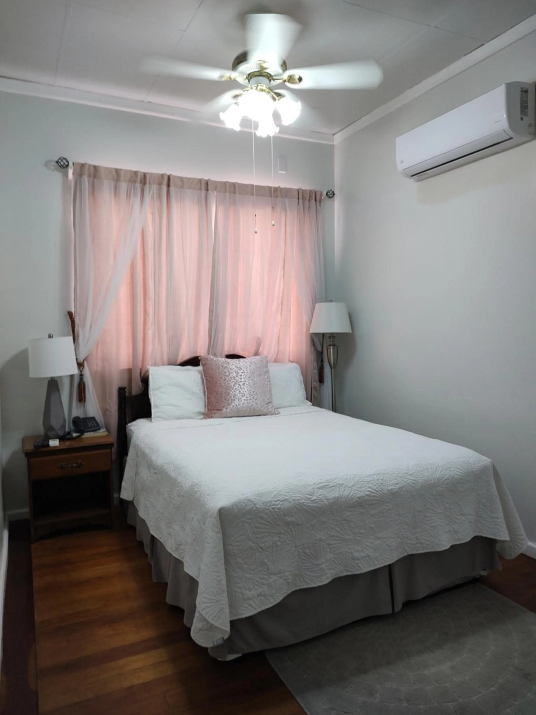 Queen Suite in The Great House Inn