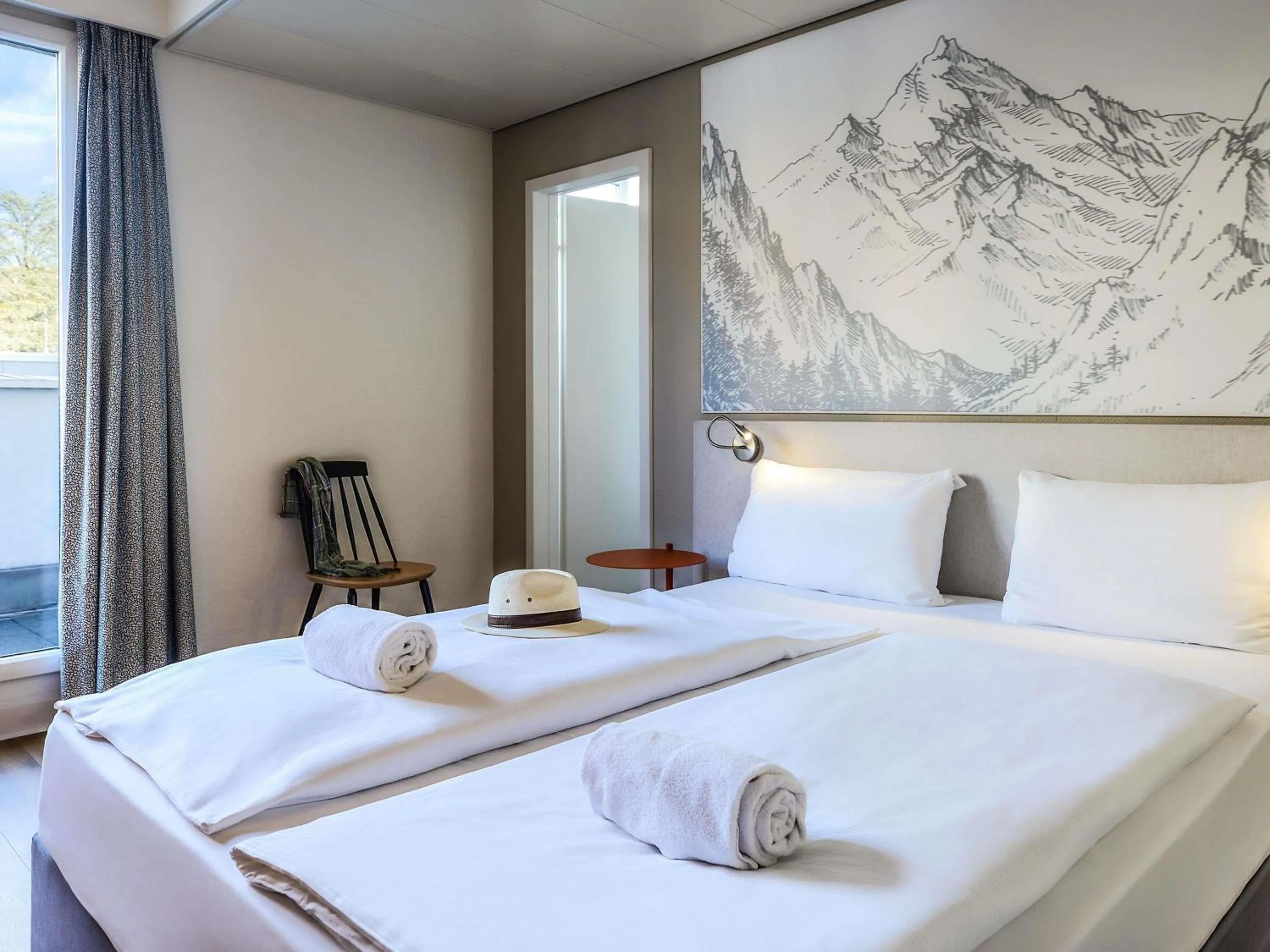 Standard King Room in ibis Styles Luzern