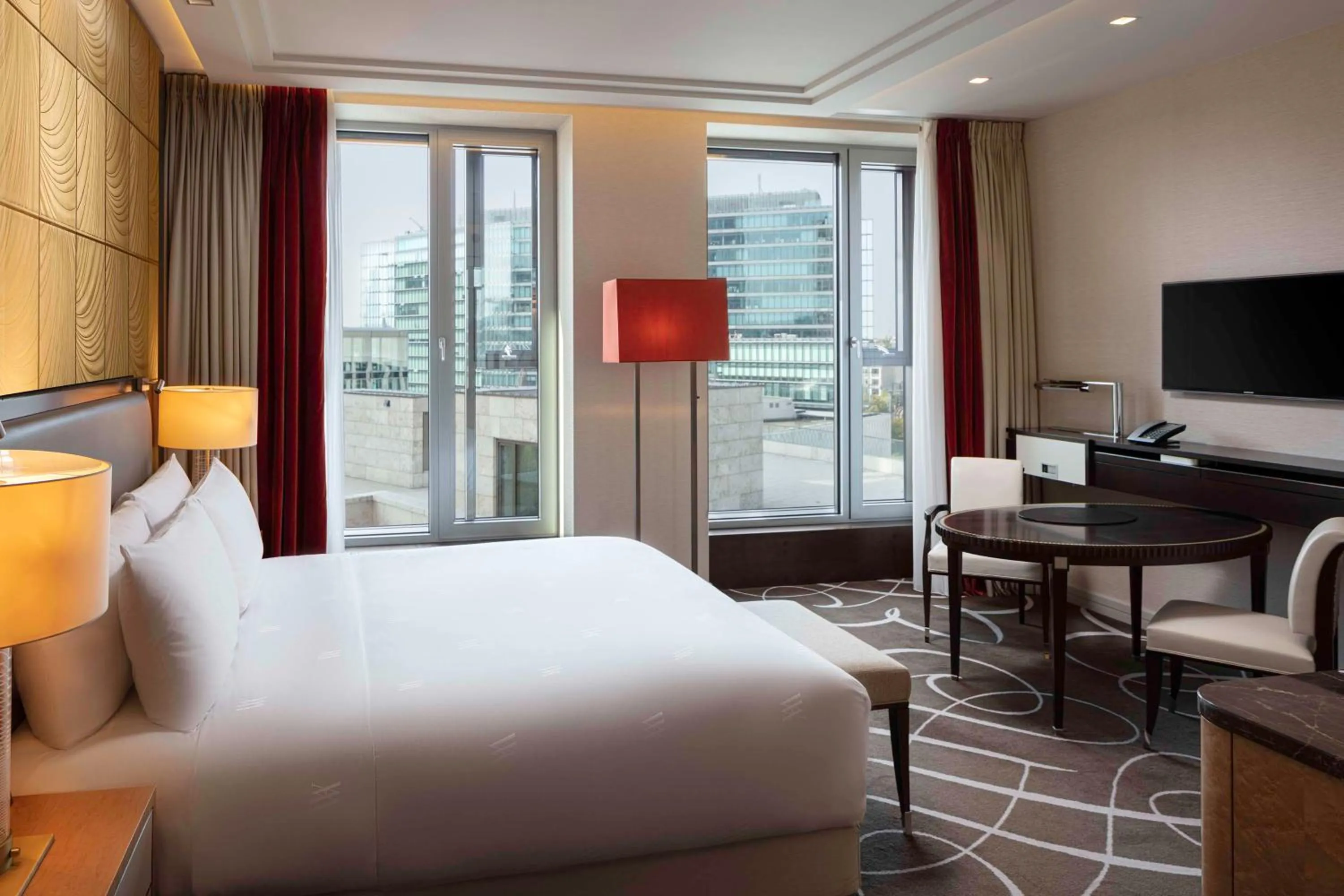 Deluxe King Room - Accessible  in Waldorf Astoria Berlin