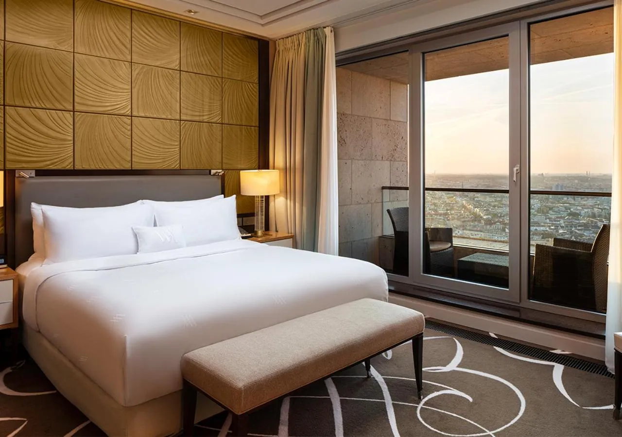 Premier Tower Suite with Balcony in Waldorf Astoria Berlin