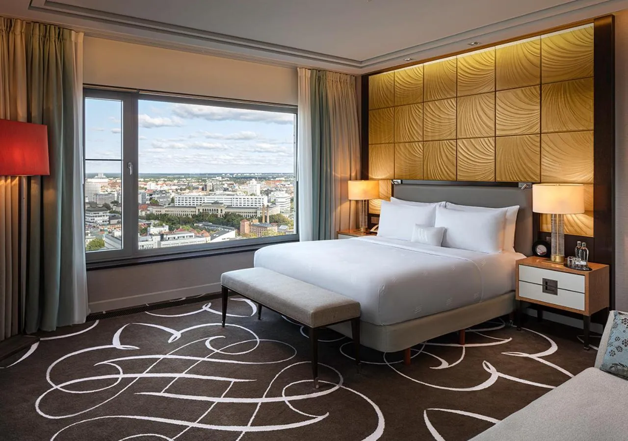 Grand Tower King Suite in Waldorf Astoria Berlin