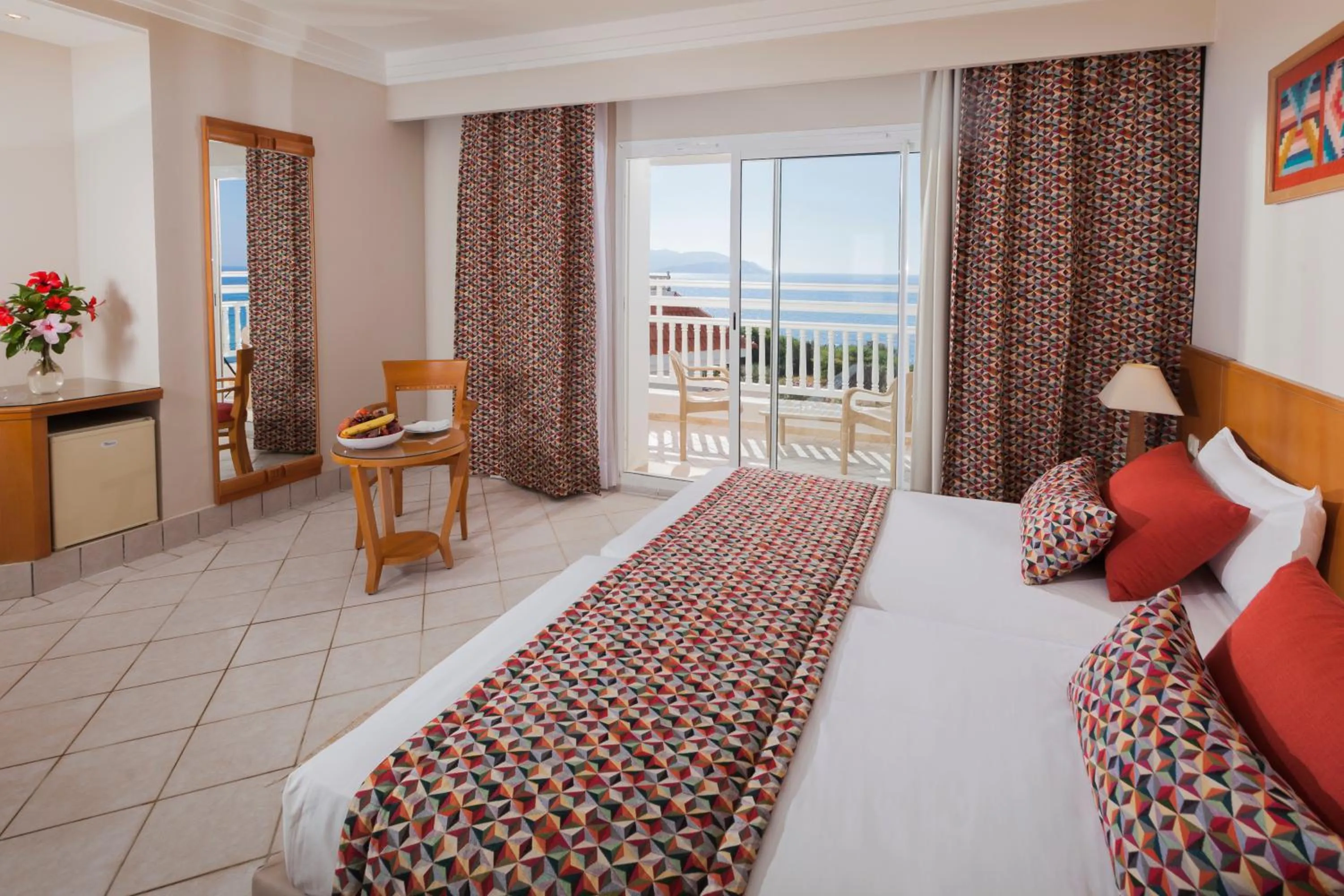 Quadruple Room with Sea View in Thabraca Thalasso & Diving
