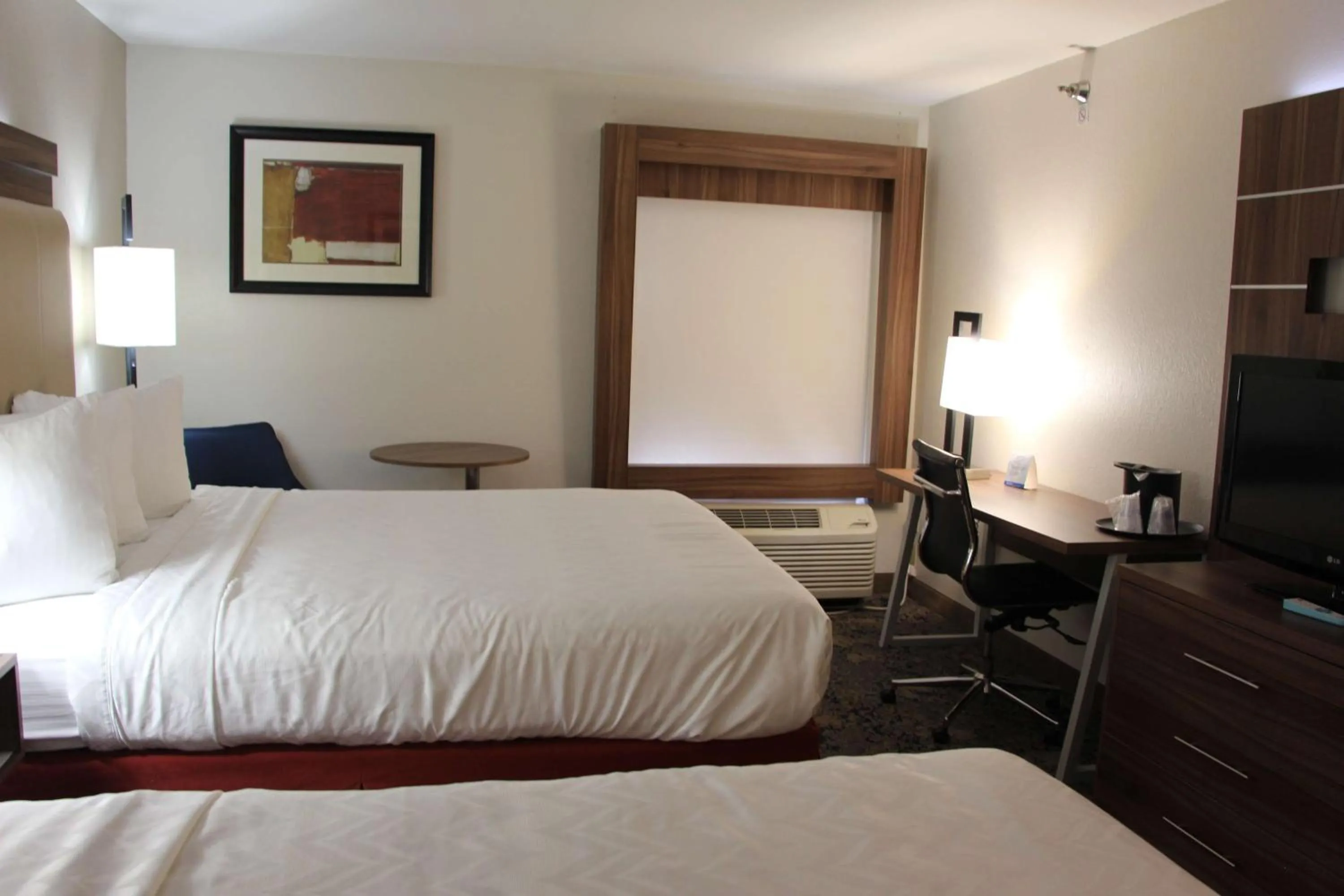 Queen Room with Two Queen Beds in Best Western Plus Kansas City Airport - KCI East