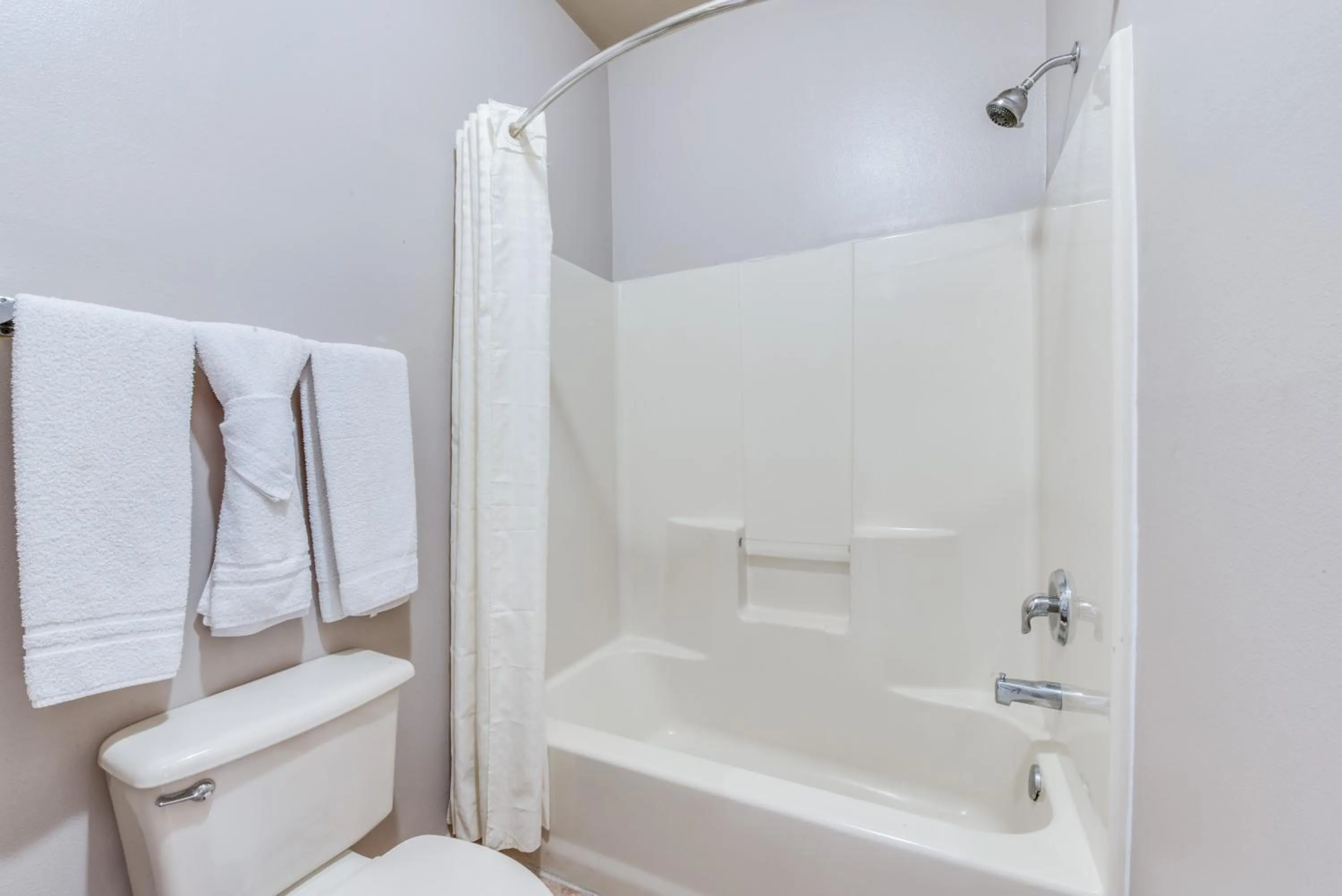 Queen Room with Two Queen Beds - Non-Smoking in Lone Star Inn - San Benito Harlingen