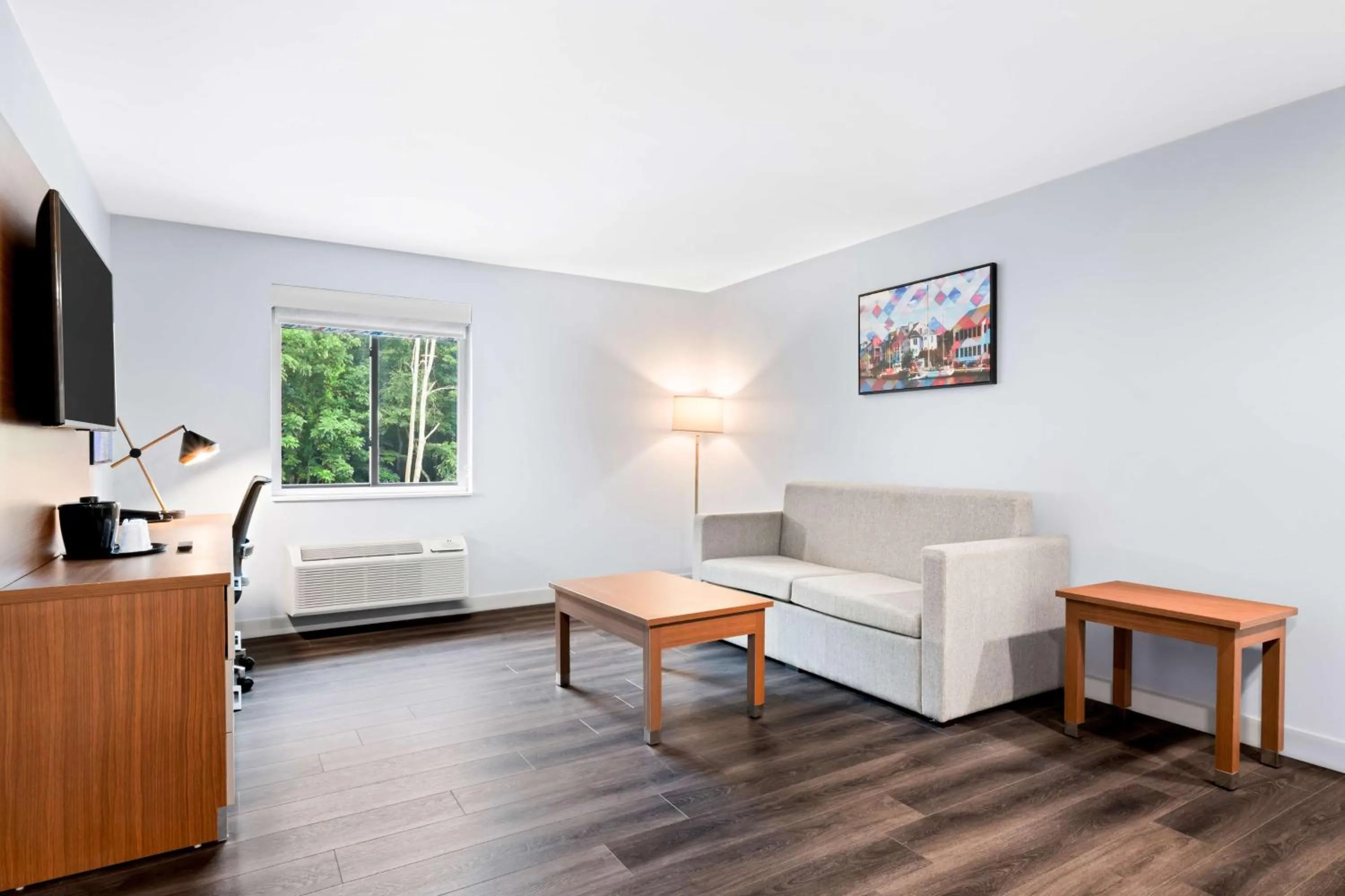 King Suite with Kitchenette in Best Western Niantic - New London, Mystic Area