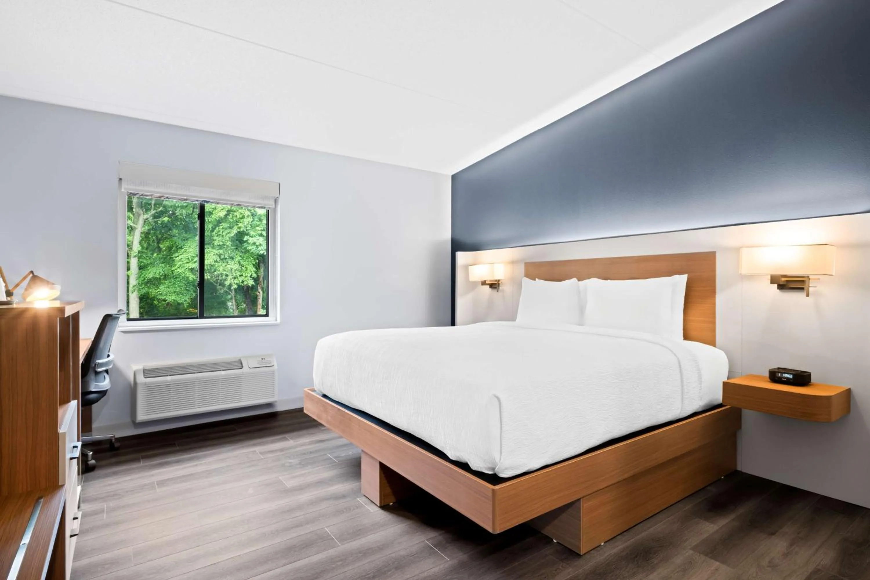 King Room in Best Western Niantic - New London, Mystic Area