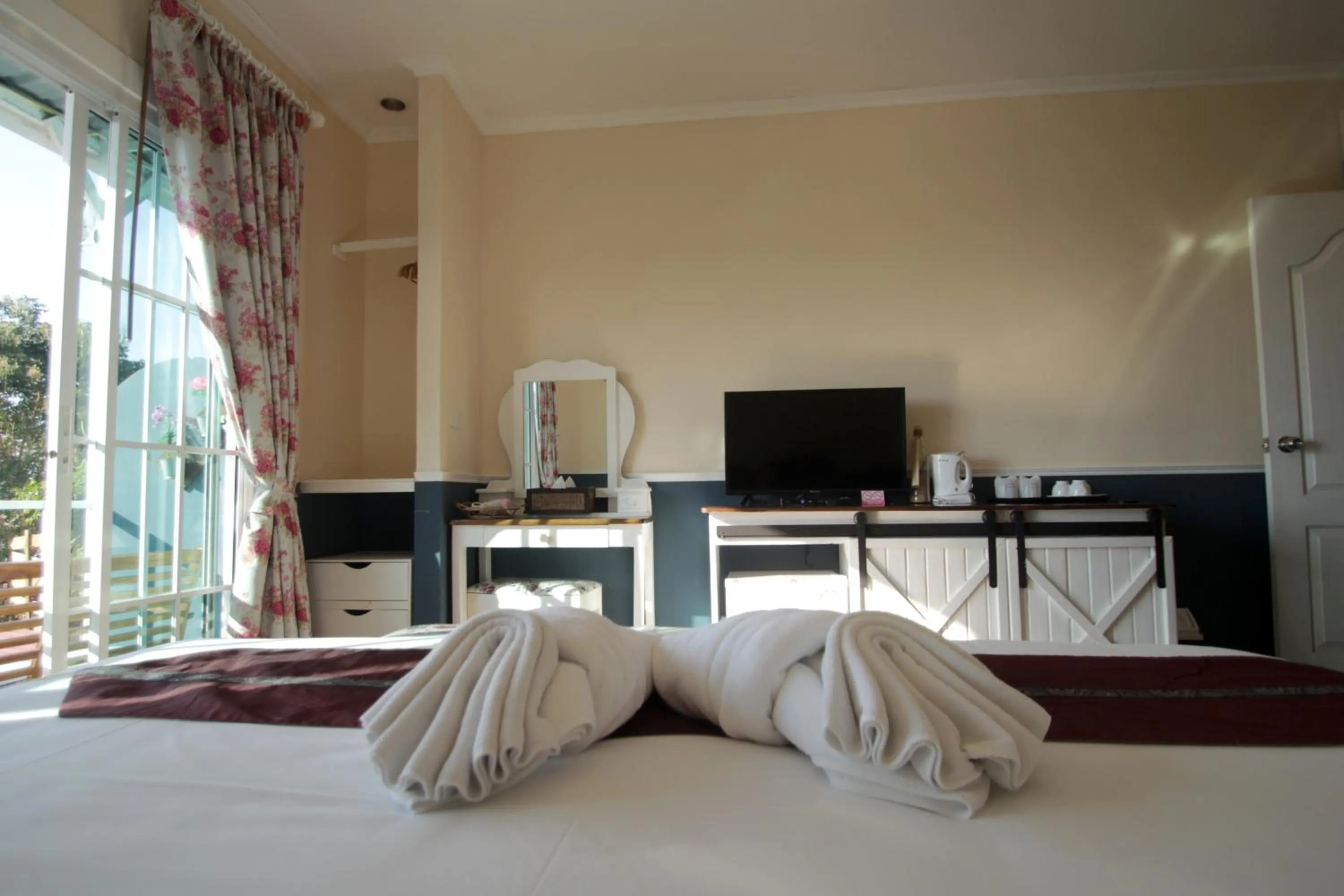 Double Room with Sea View in Pattaya Paradise Beach Resort