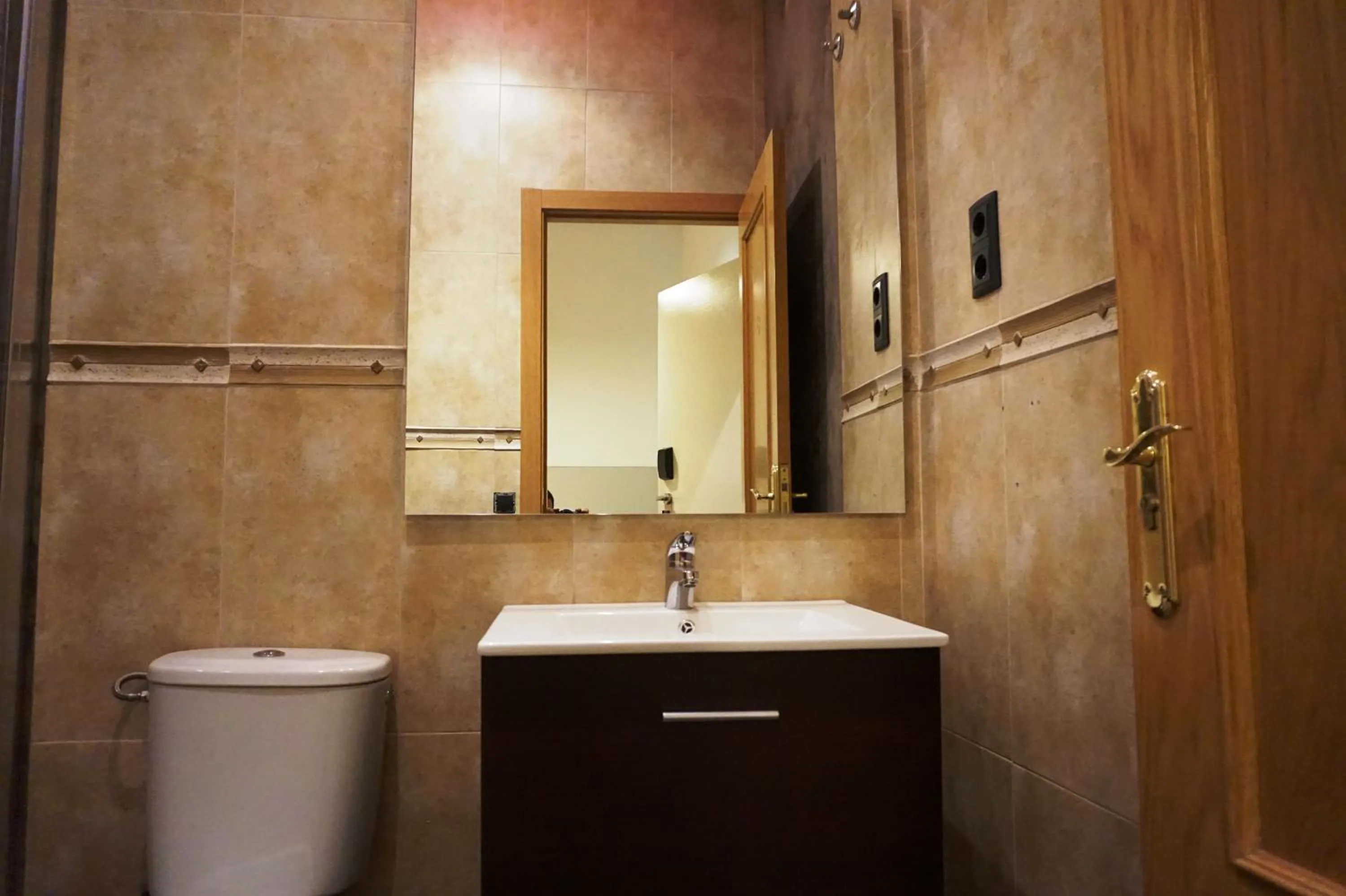 Double Room with Bathroom in Far Home Atocha