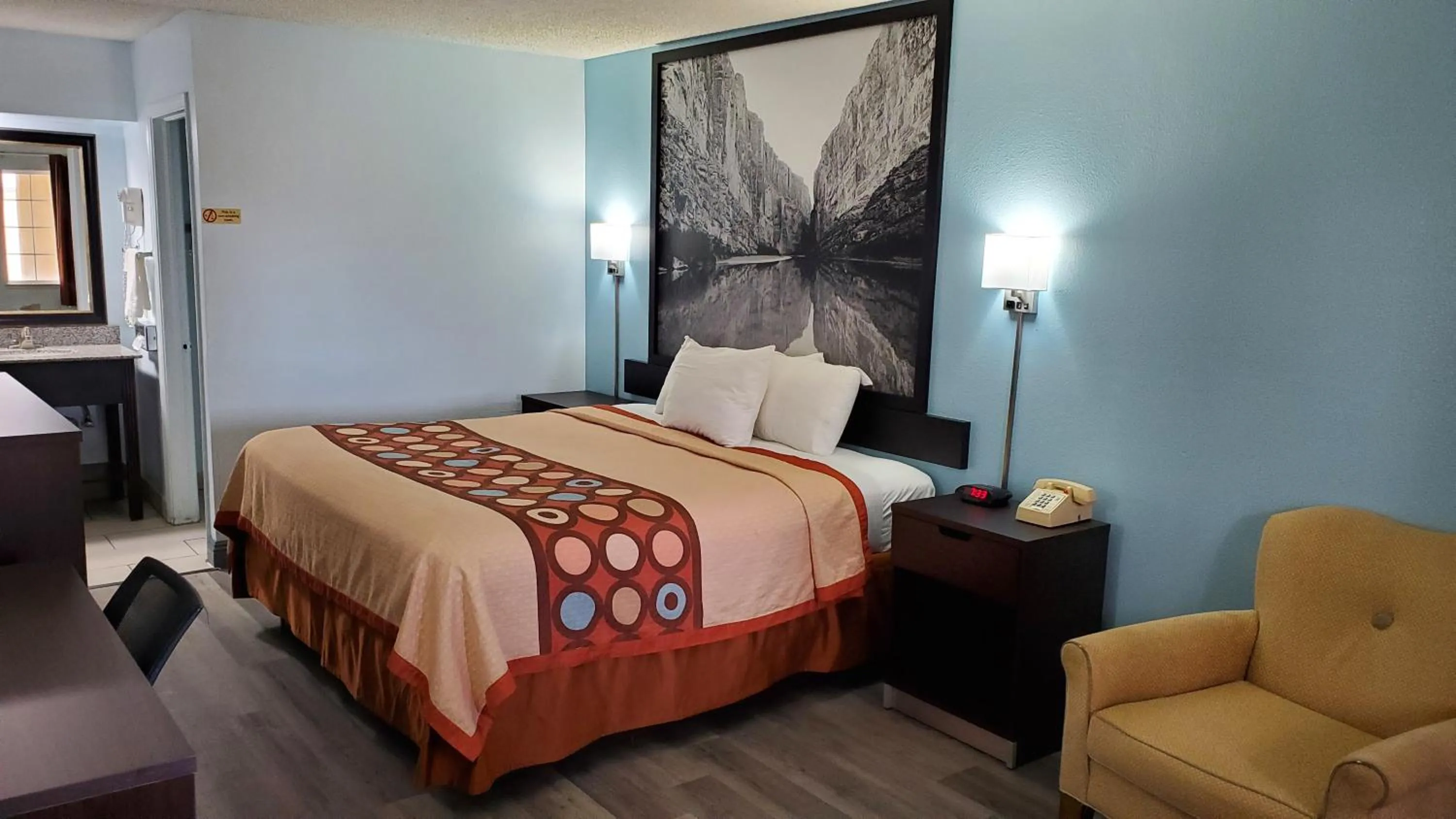 King Room - Non-Smoking in Super 8 by Wyndham Van Horn