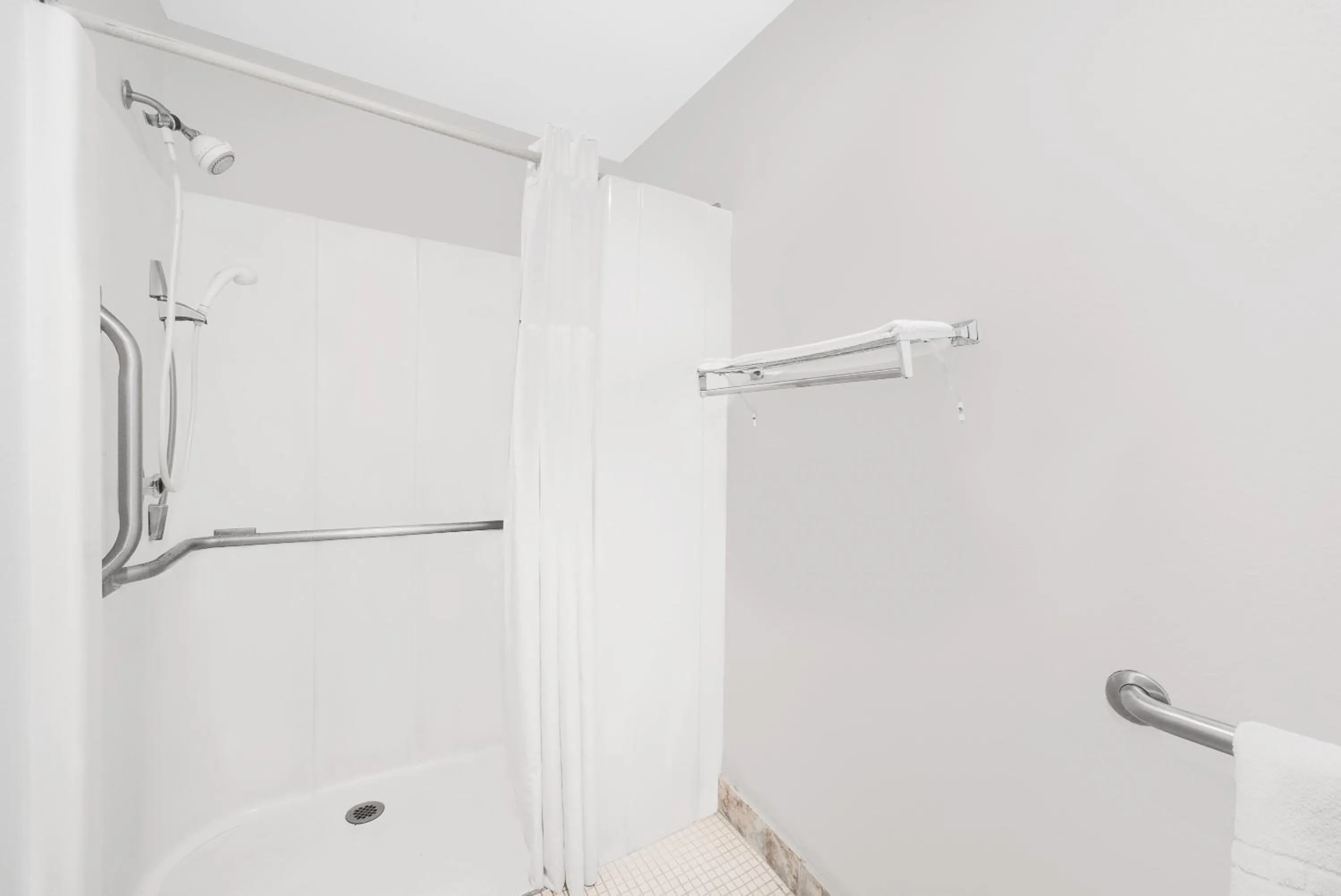 King Room - Mobility and Hearing Impaired Access/Non-Smoking in Super 8 by Wyndham Van Horn