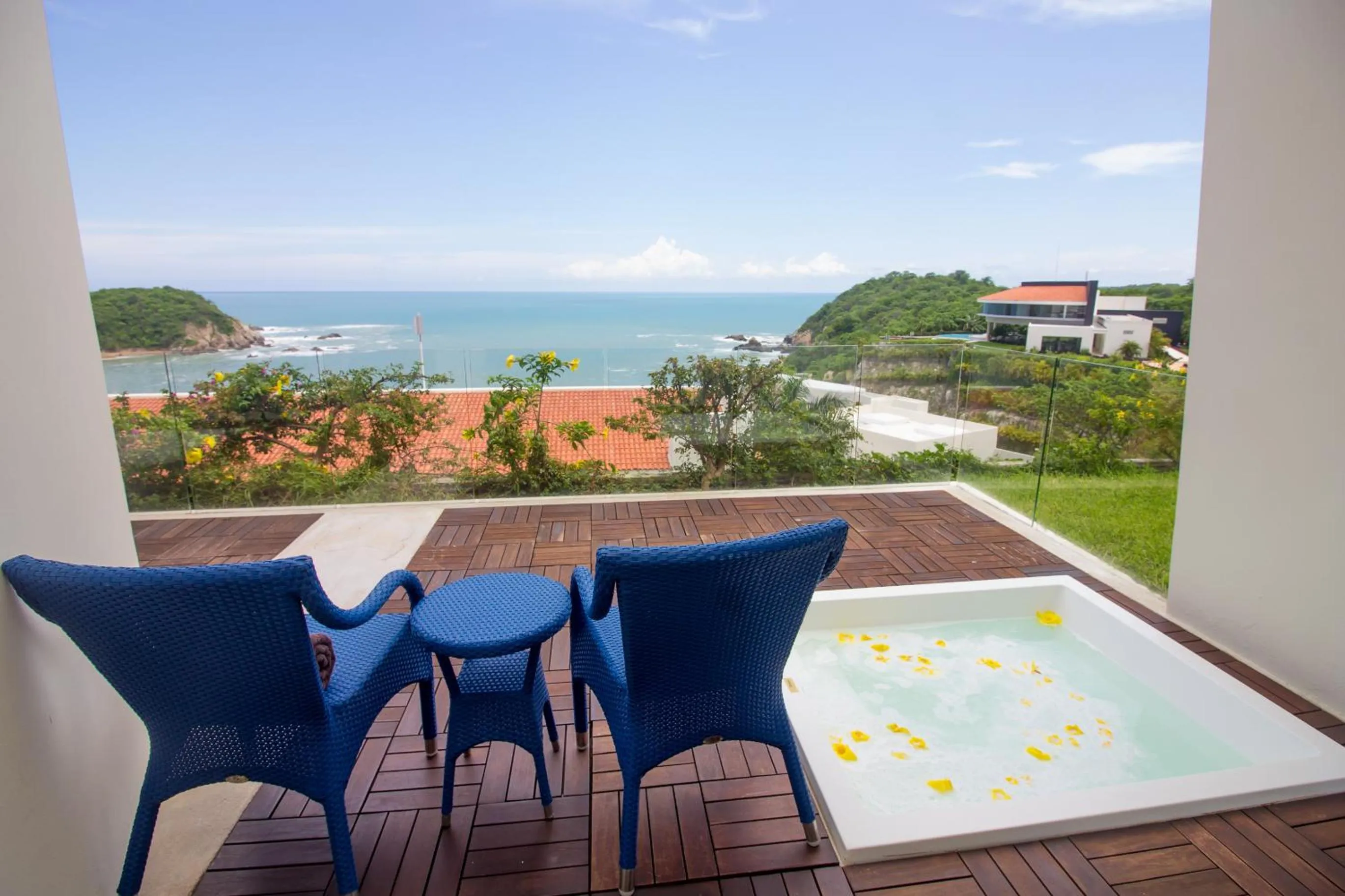 Junior Suite with Hot Tub - single occupancy in Secrets Huatulco Resort & Spa