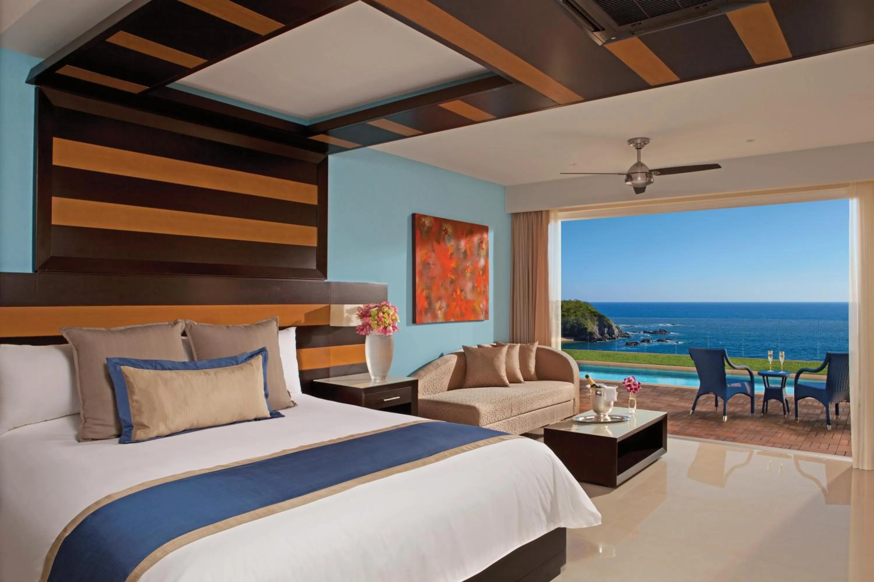 Preferred Club Junior Suite Swimout  - single occupancy in Secrets Huatulco Resort & Spa