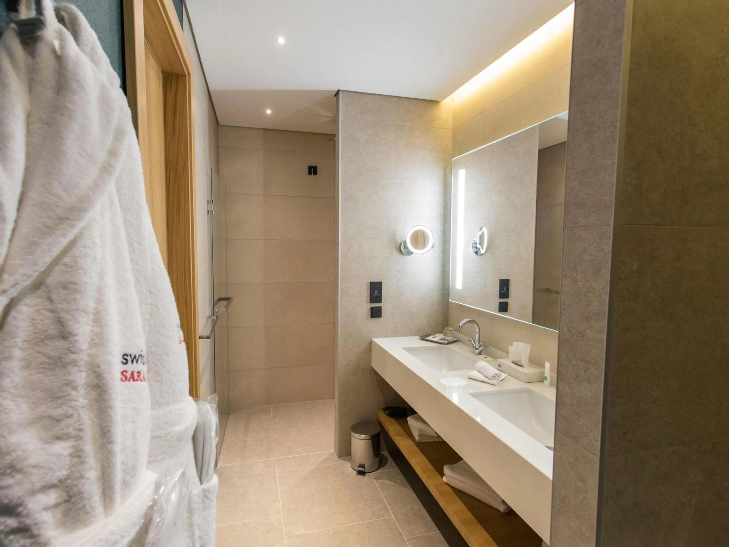 Superior King Room in Swissotel Sarajevo