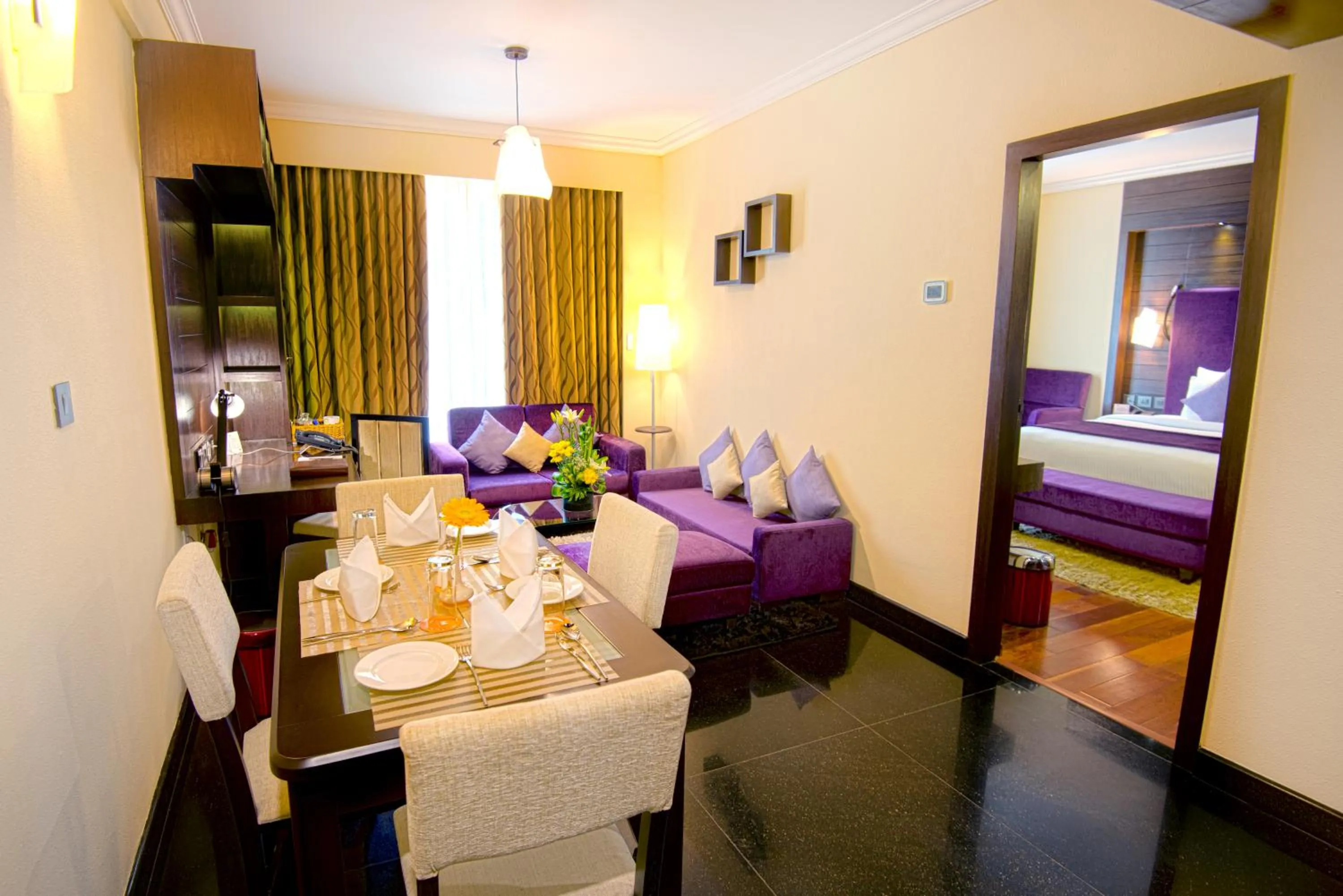 Deluxe Suite - single occupancy in Sterlings Mac Hotel