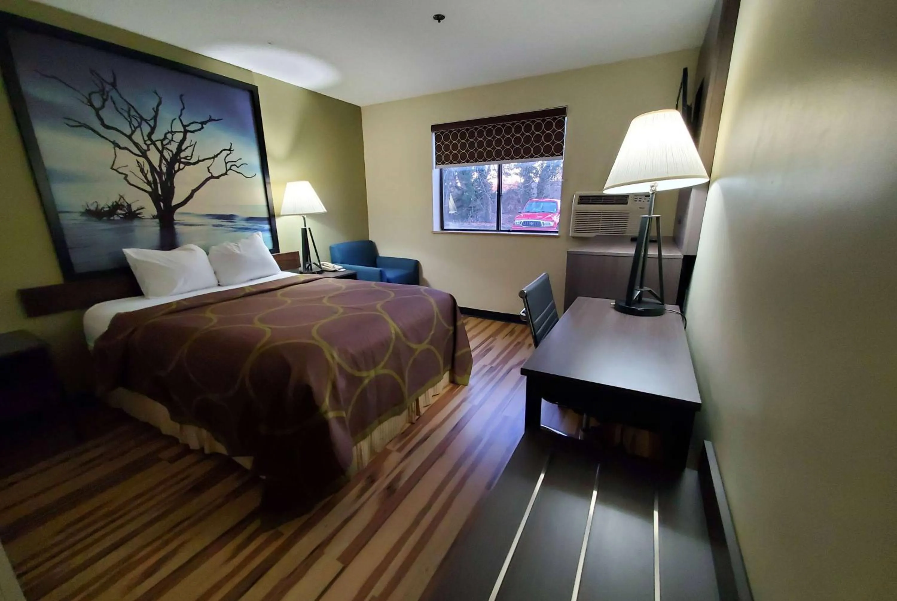 Queen Room - Smoking in Super 8 by Wyndham Hagerstown I-70