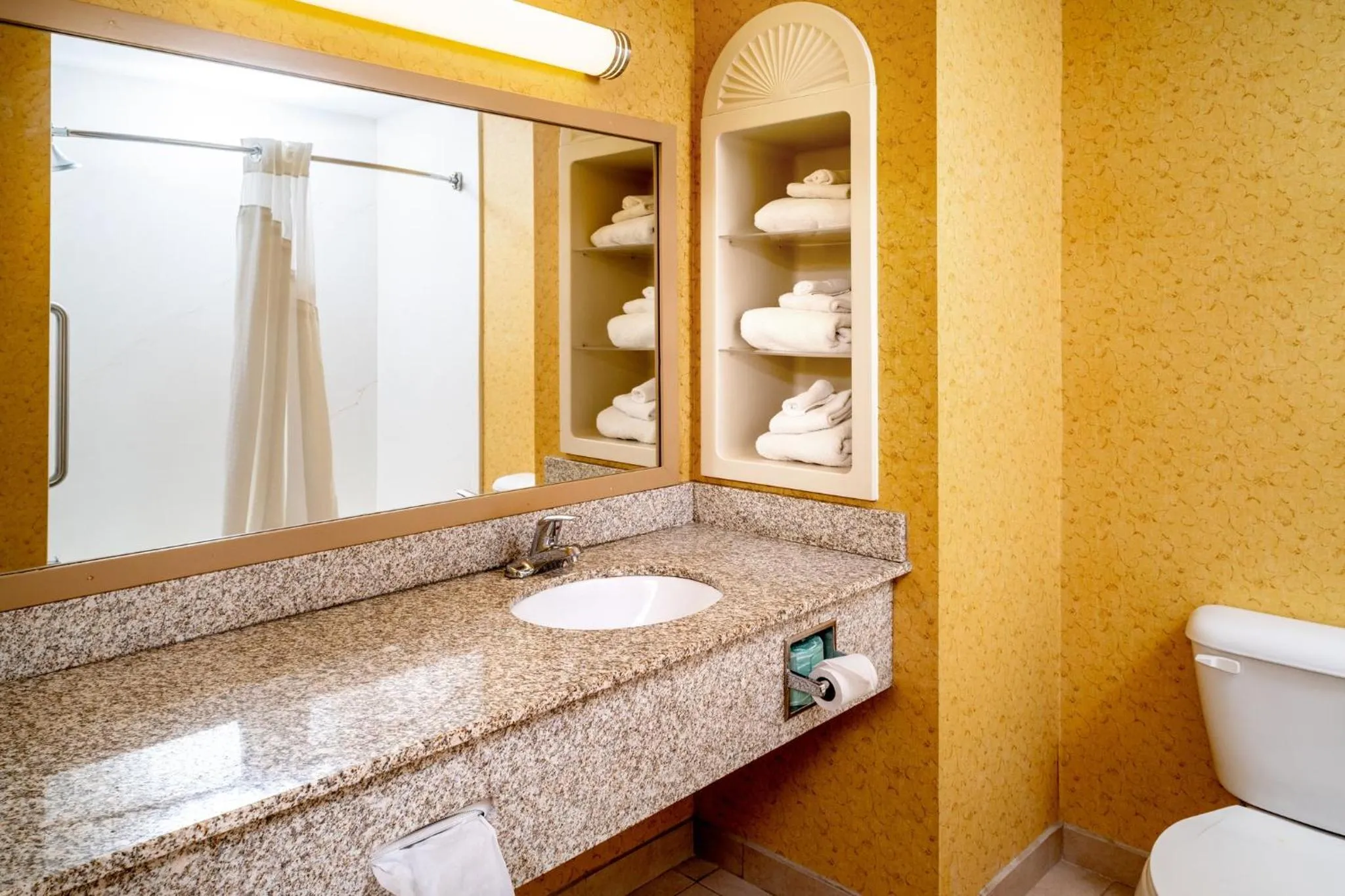 Executive King Suite in Holiday Inn Express and Suites Hazard by IHG