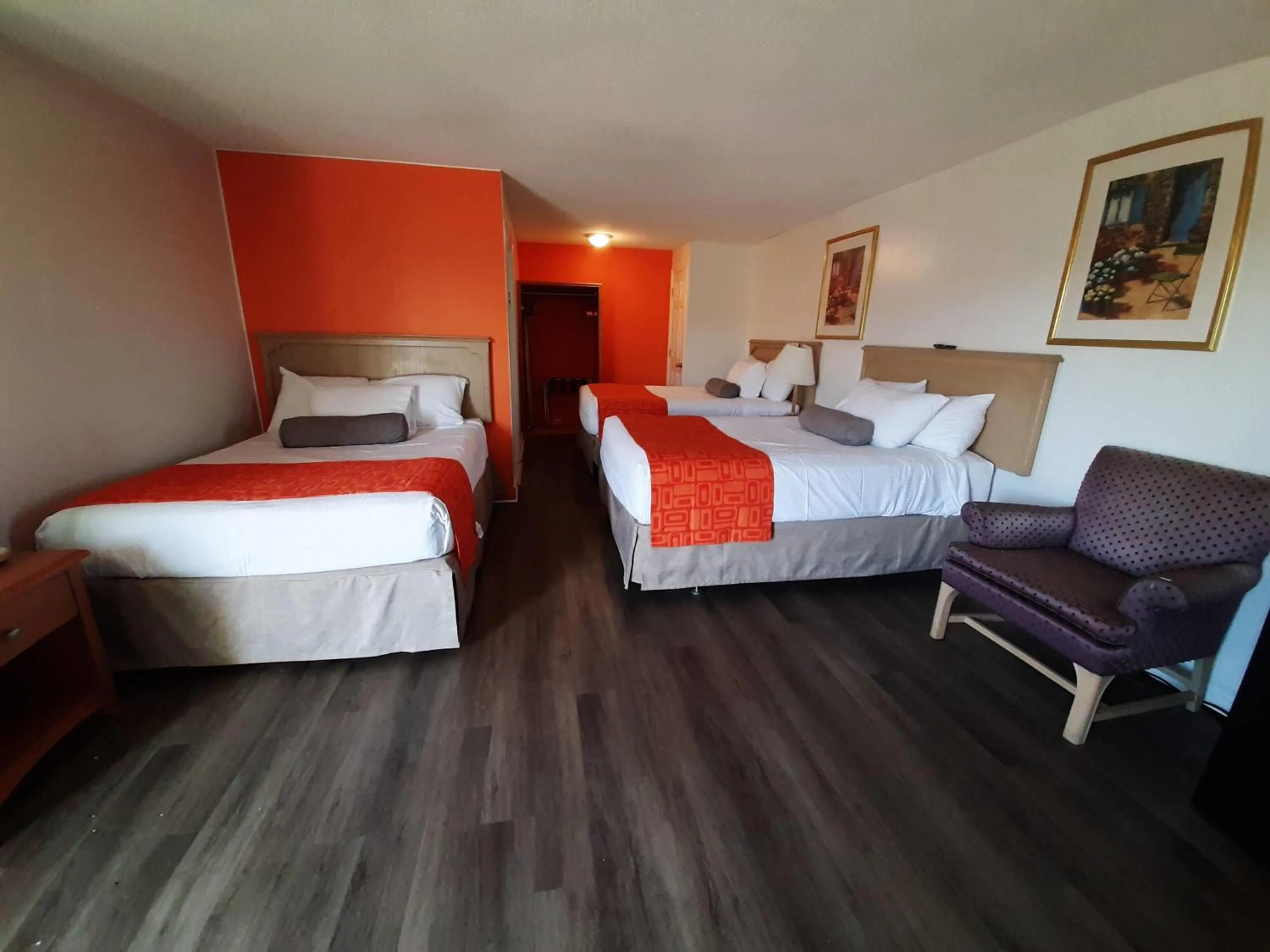 Superior Room with Three Double Beds - Non-Smoking in Howard Johnson by Wyndham Woodstock NB