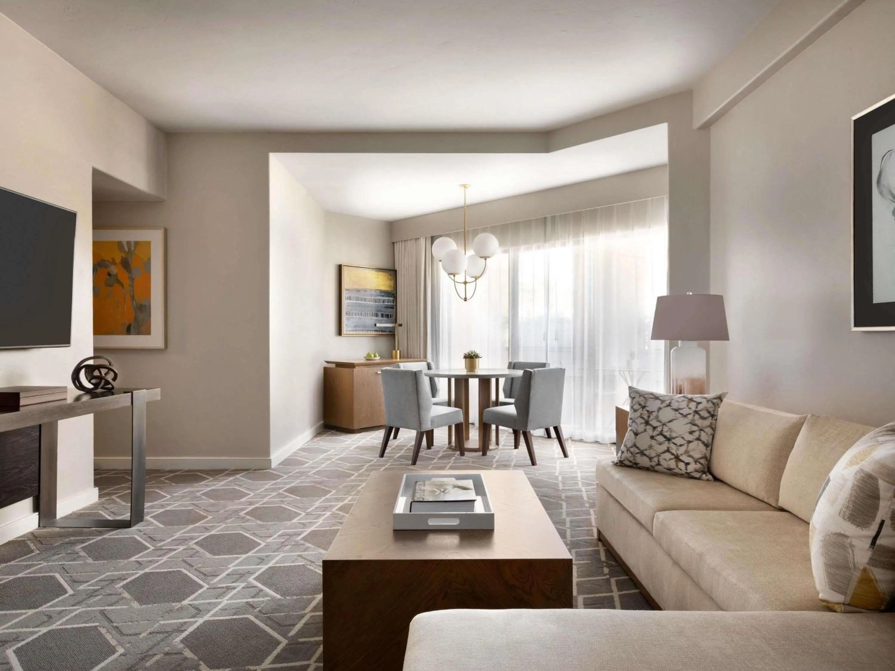 Cholla One-Bedroom King Suite with Sofa Bed and Patio or Balcony in Fairmont Scottsdale Princess