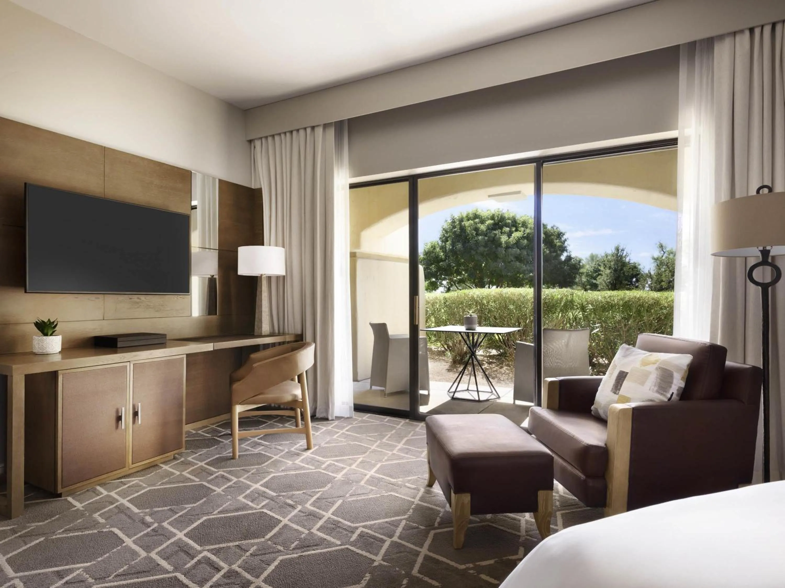 Fairmont King Room with Balcony in Fairmont Scottsdale Princess