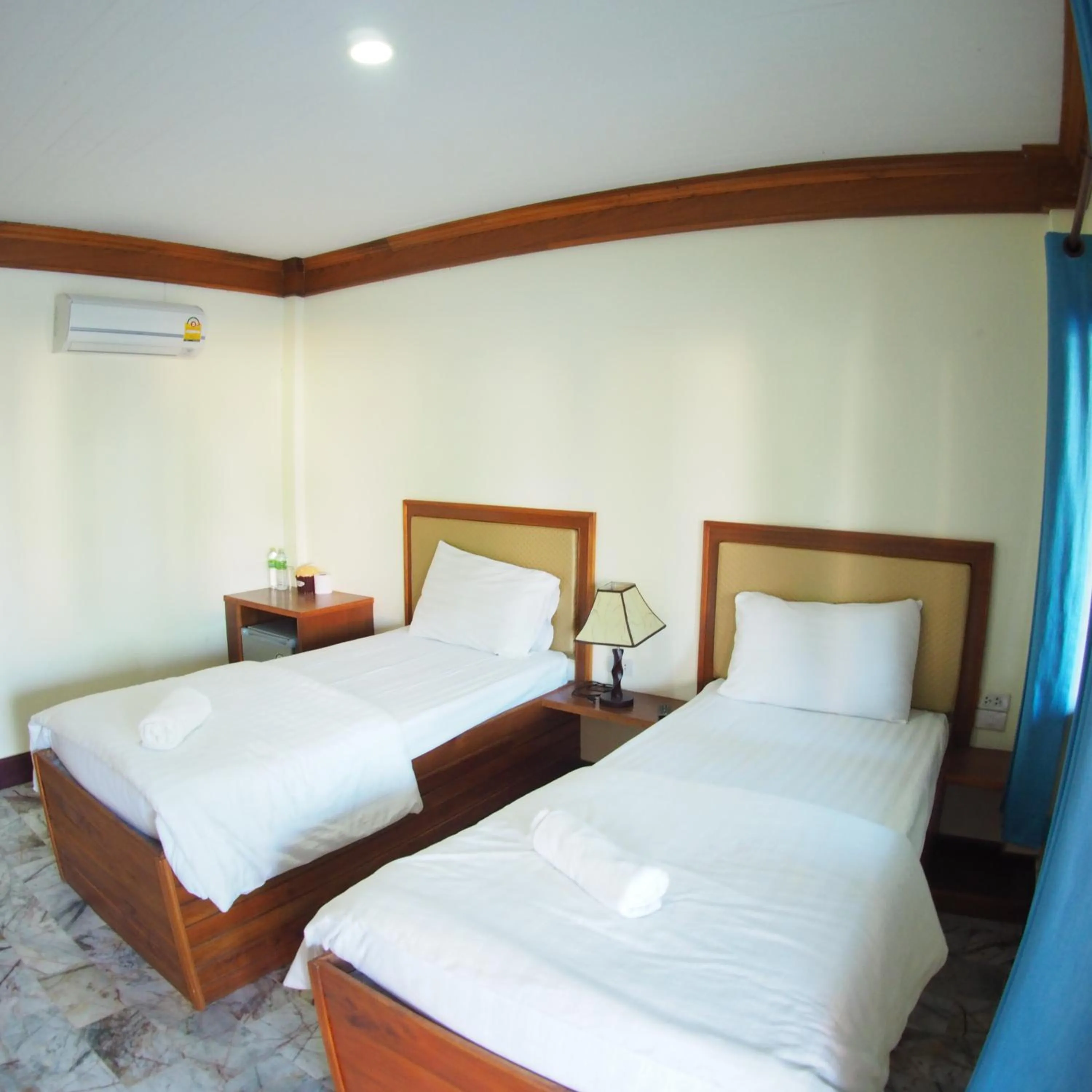 Standard Twin Room in Needa Rock Resort