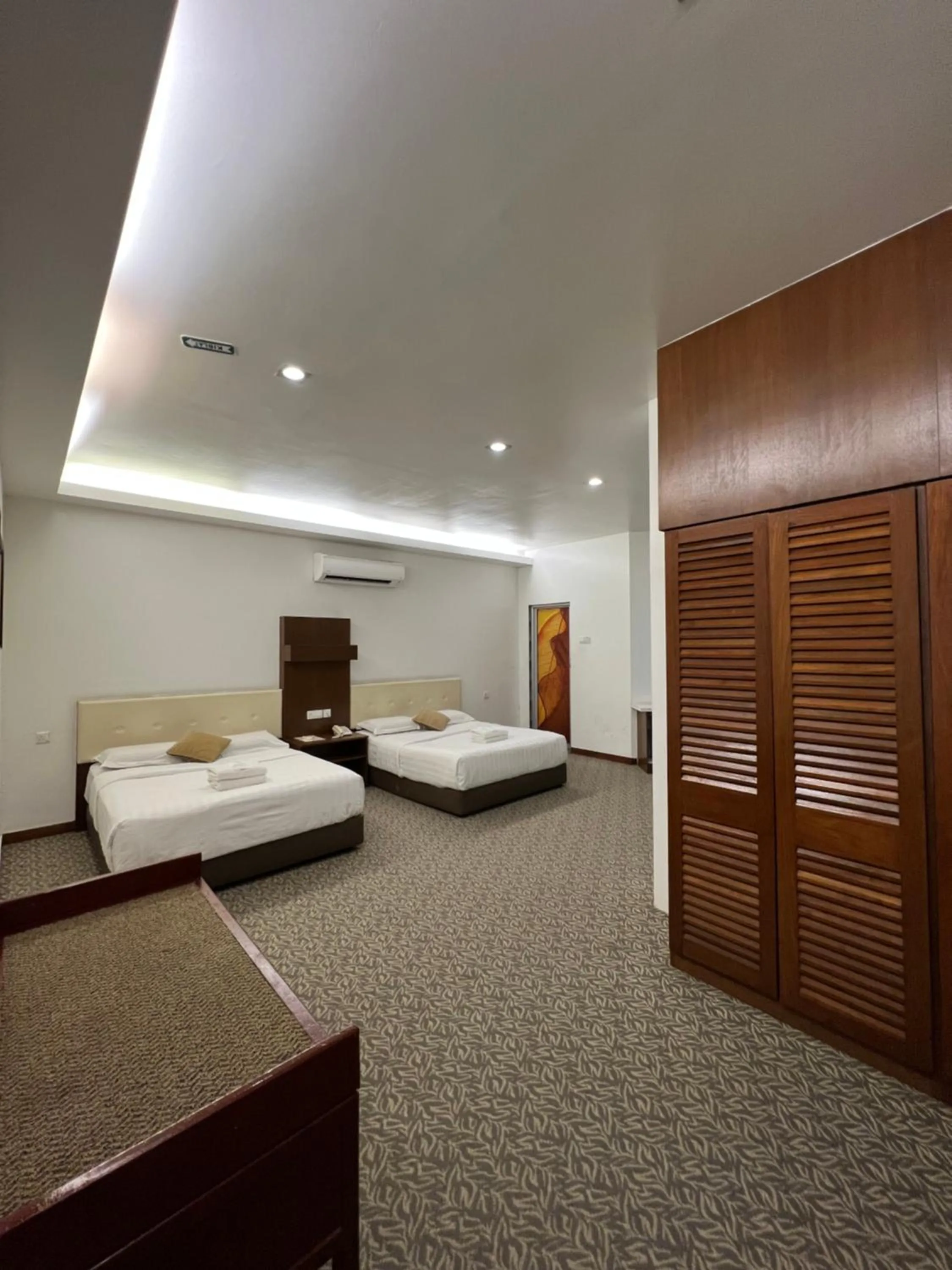 Family Room in D Eastern Hotel