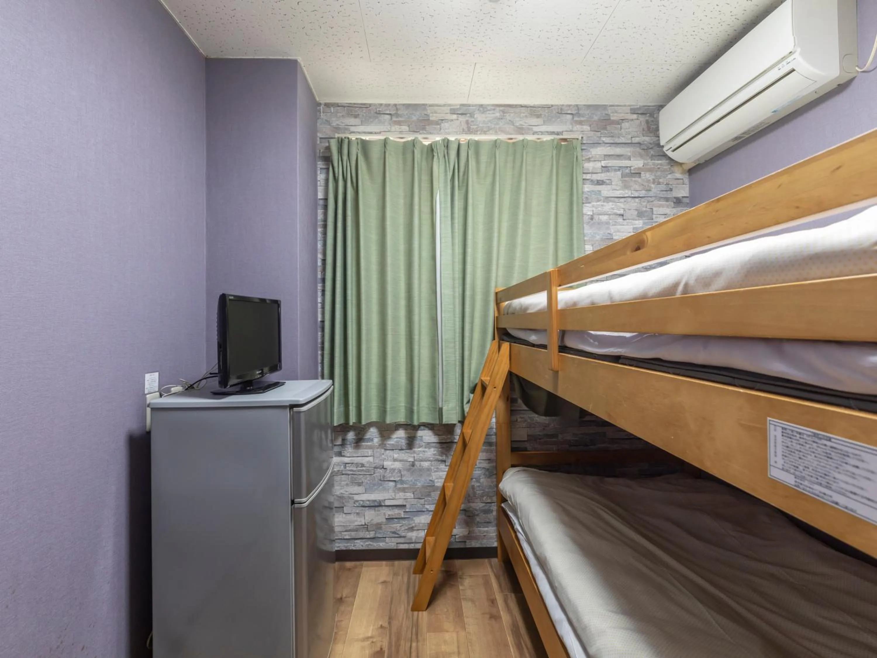 Twin Room up to 2 guests with Bunk Bed - single occupancy - Non-Smoking in Business Hotel Kaga