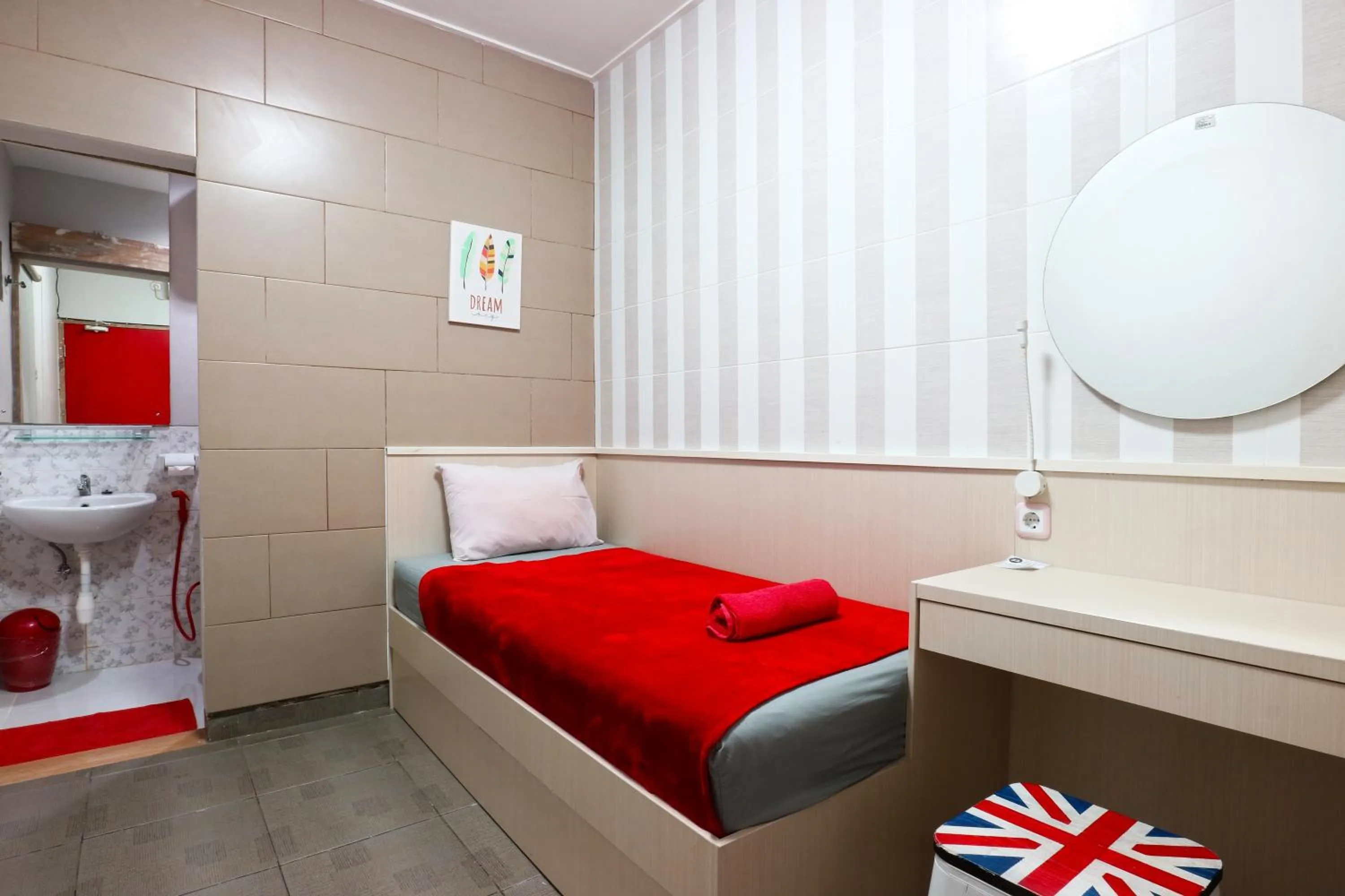 Single Room in Kamariska Hostel