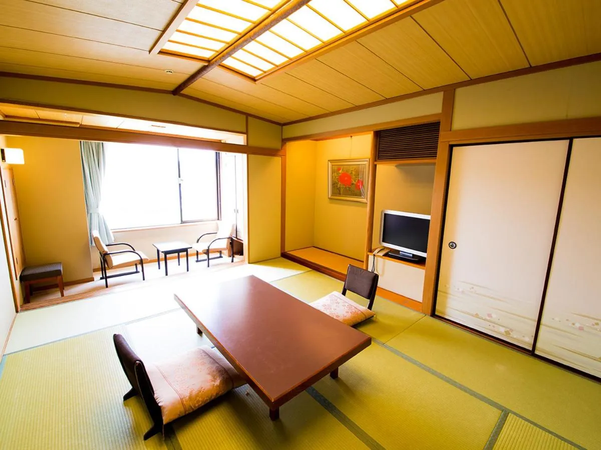 Japanese-Style Room with Mountain View - Buffet Breakfast + Buffet Dinner Included - Smoking in Naruto Grand Hotel Kaigetsu