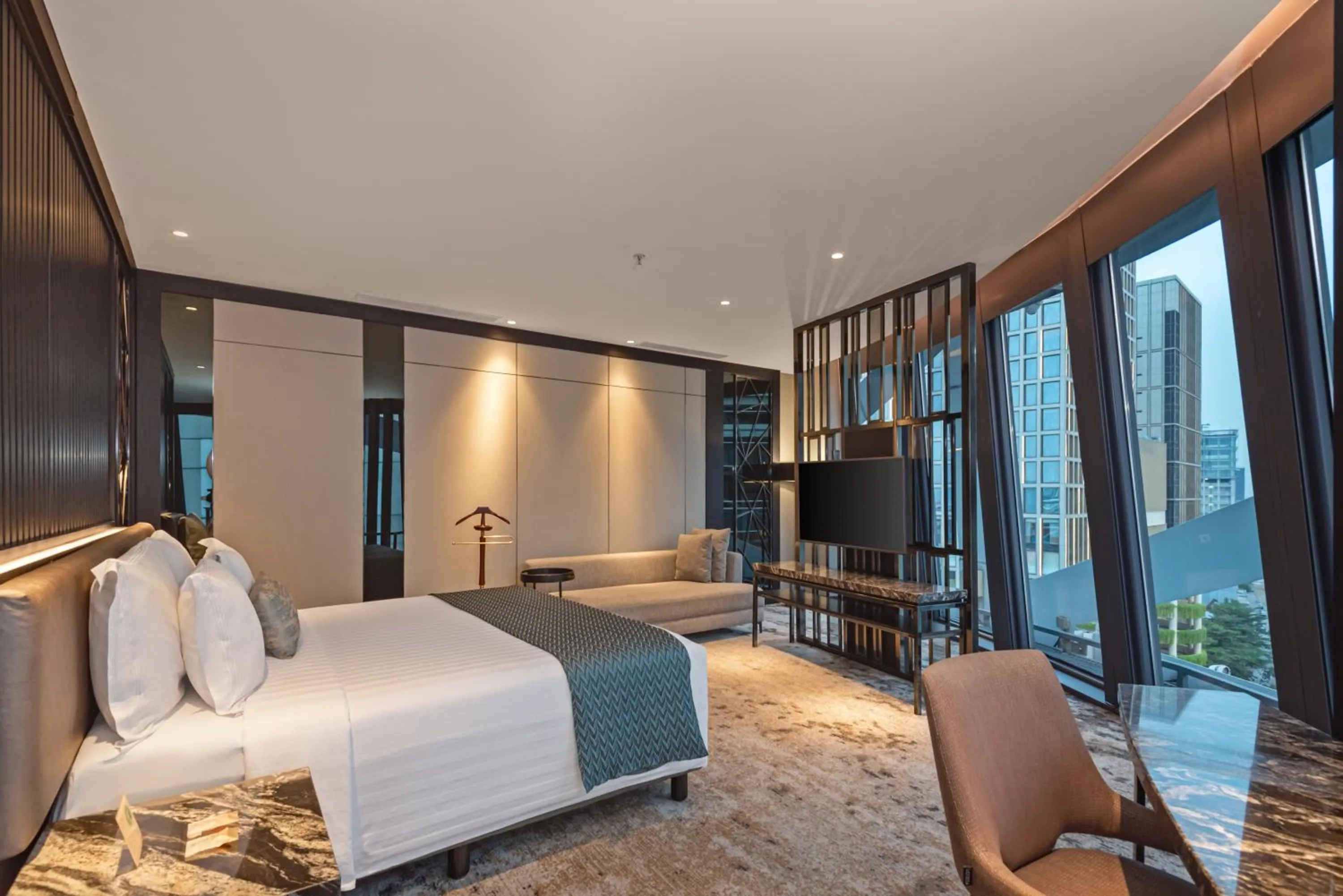 Executive Suite King in JHL Solitaire Gading Serpong