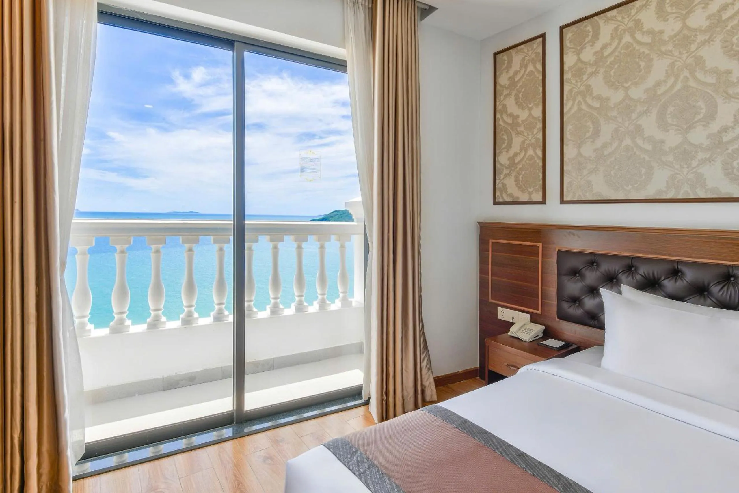Twin Room with Sea View in Imperial Nha Trang