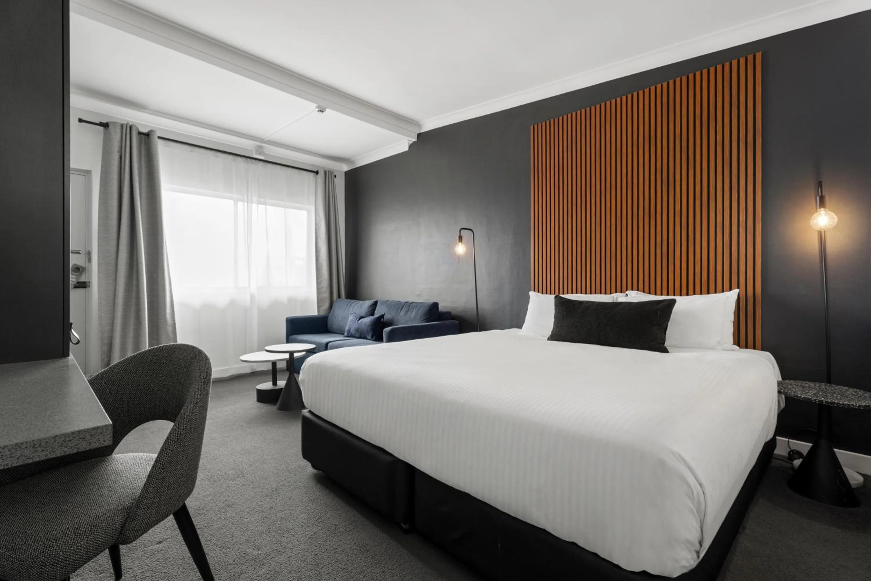 Deluxe King Room in Motel Echo Point