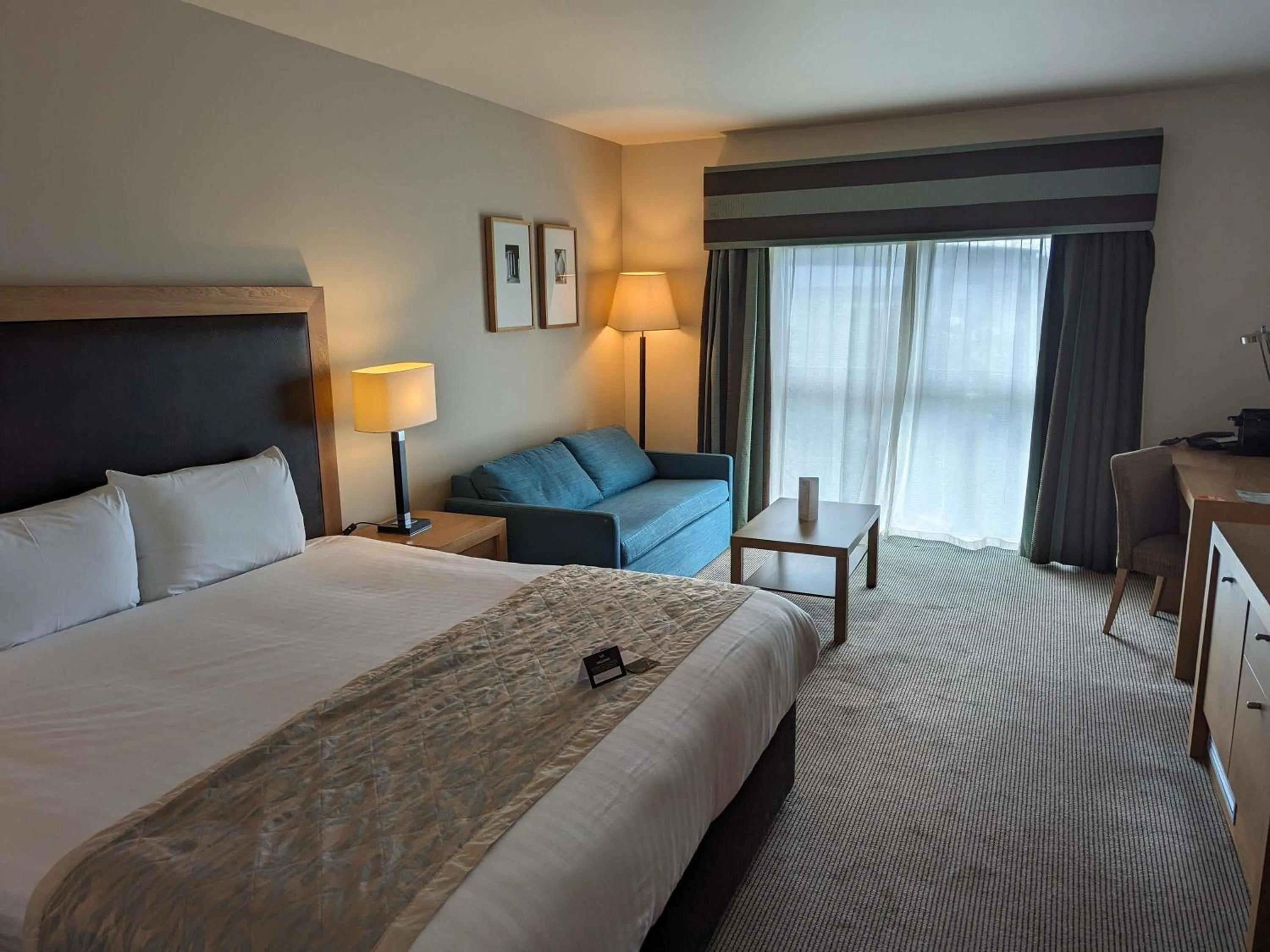 Deluxe King Room in Mercure Sheffield Parkway