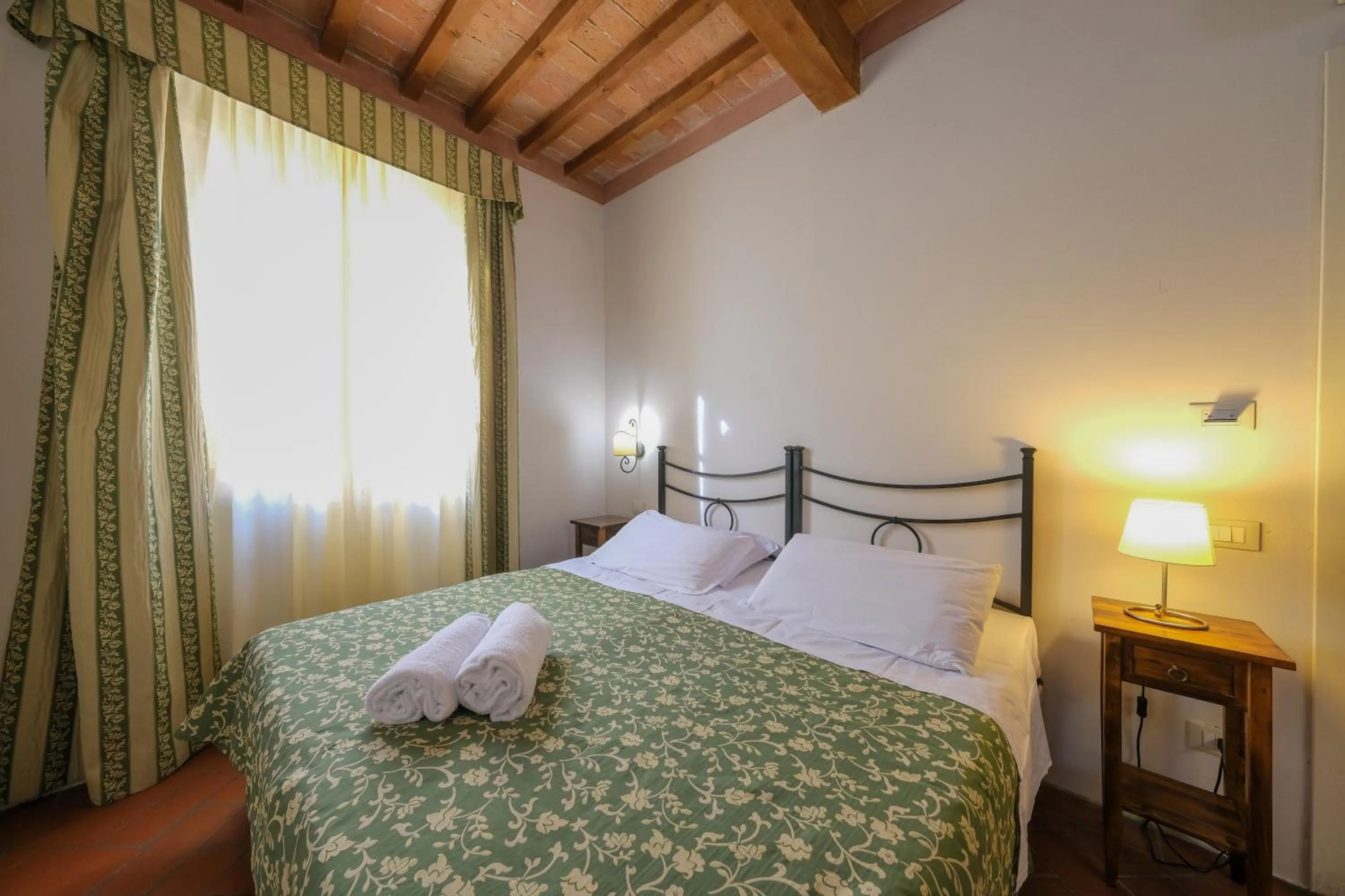 Budget Double or Twin Room in San Tommaso